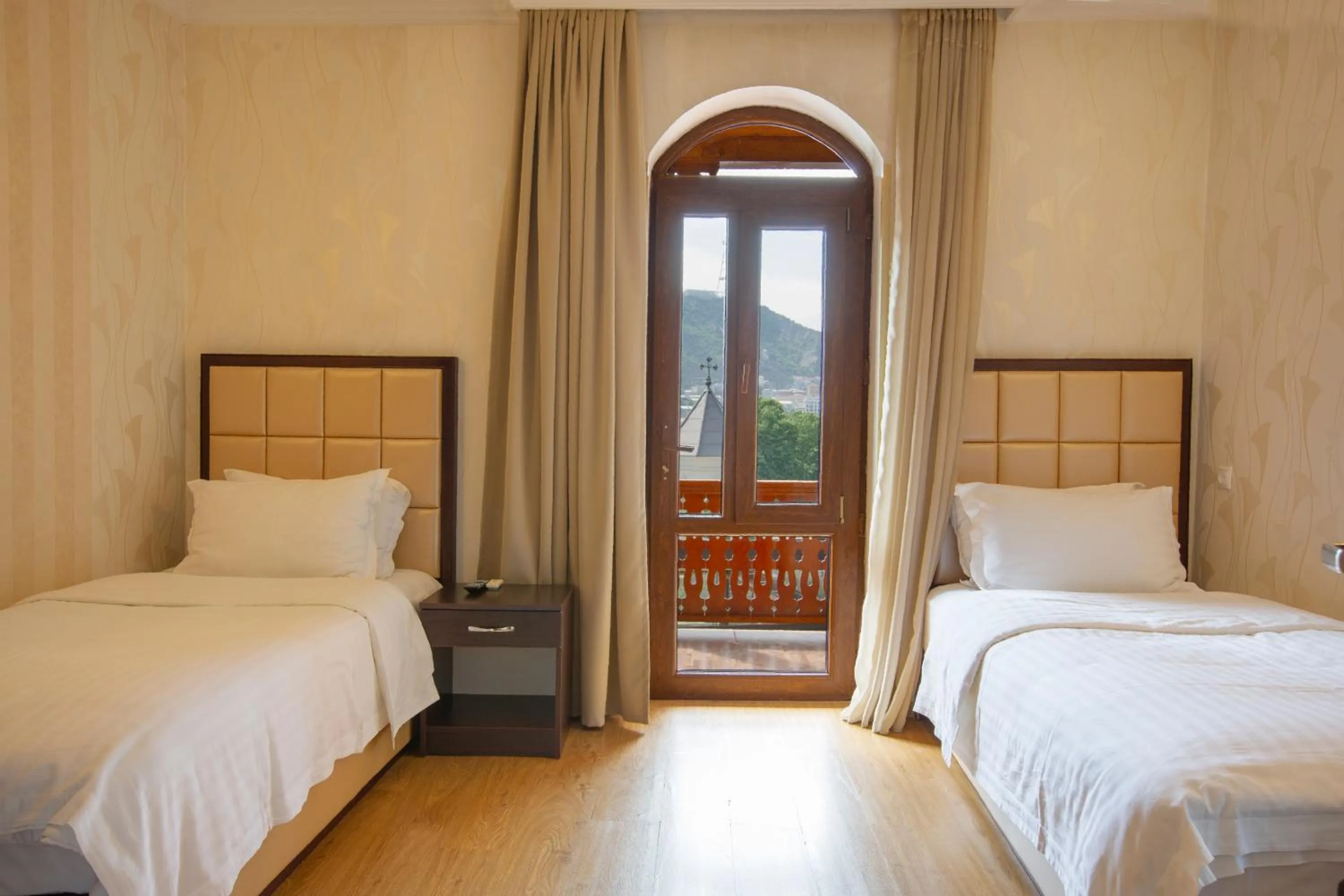 Photo of the whole room in GTM Kapan