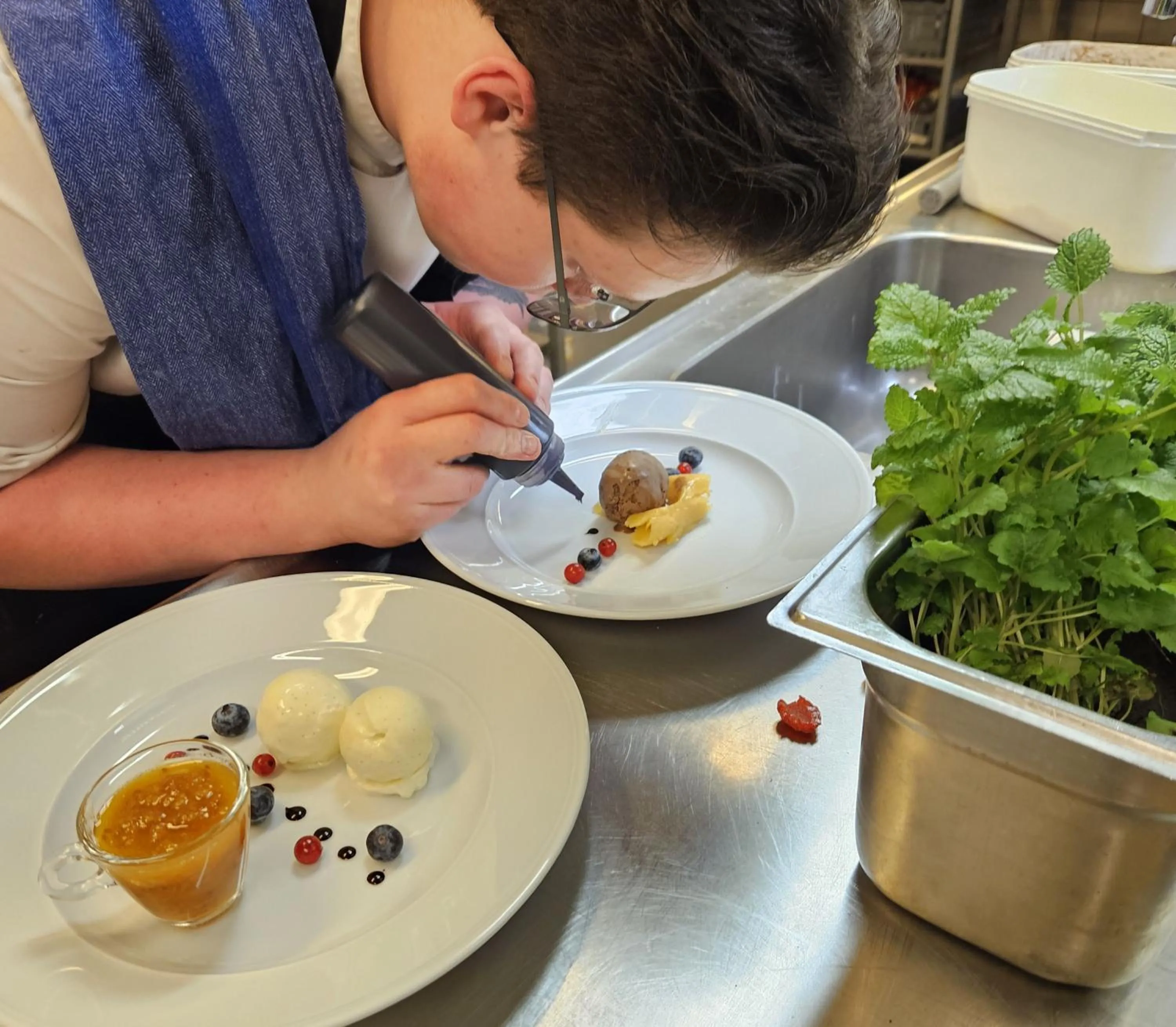 Restaurant/places to eat in Hotell Lassalyckan