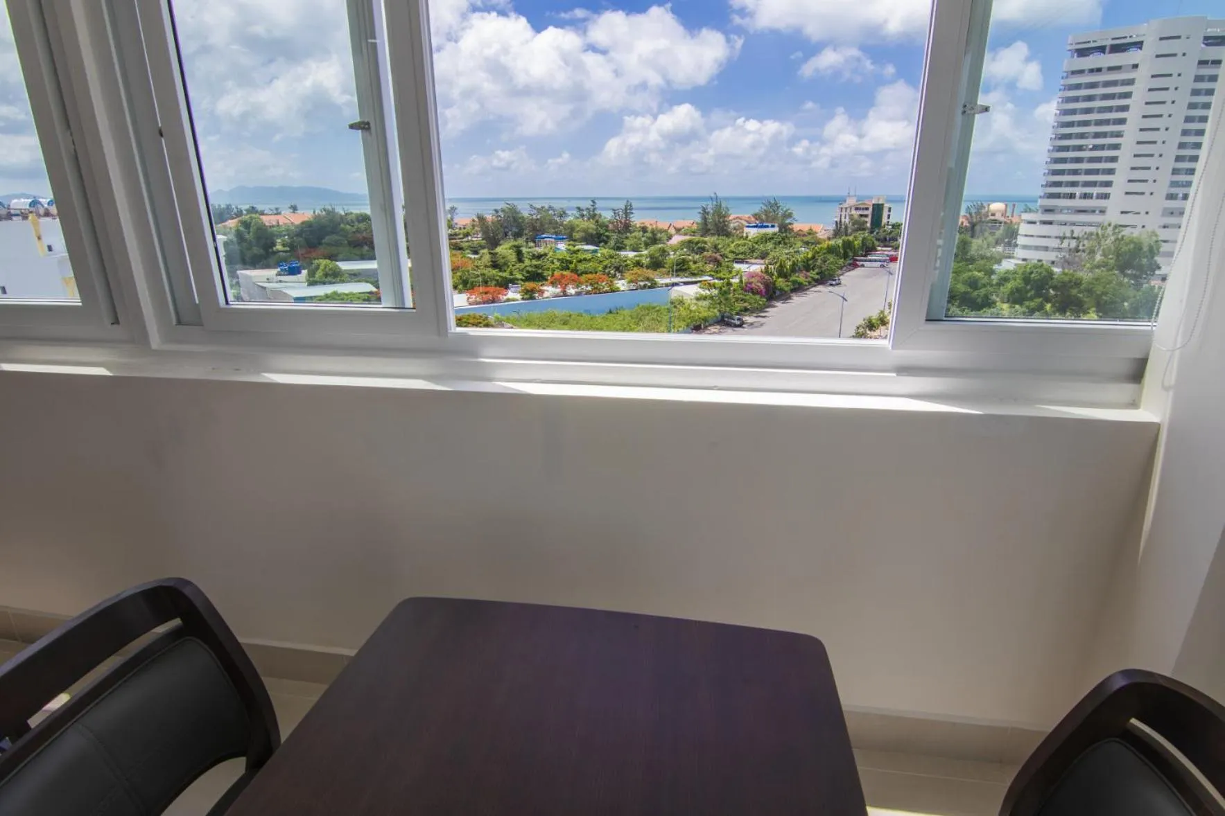 Restaurant/places to eat in Biển Ngọc Hotel