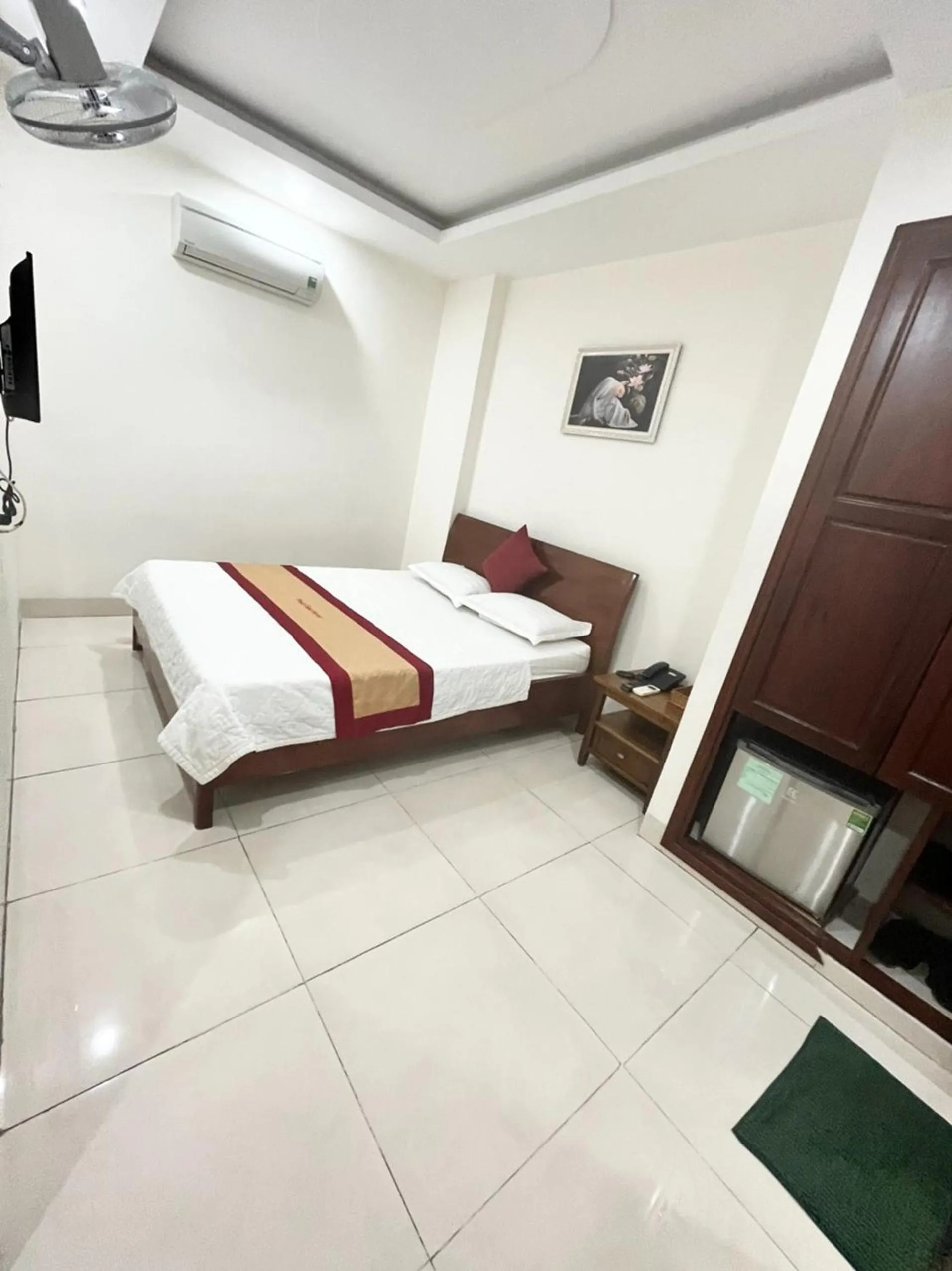 Photo of the whole room, Bed in Biển Ngọc Hotel