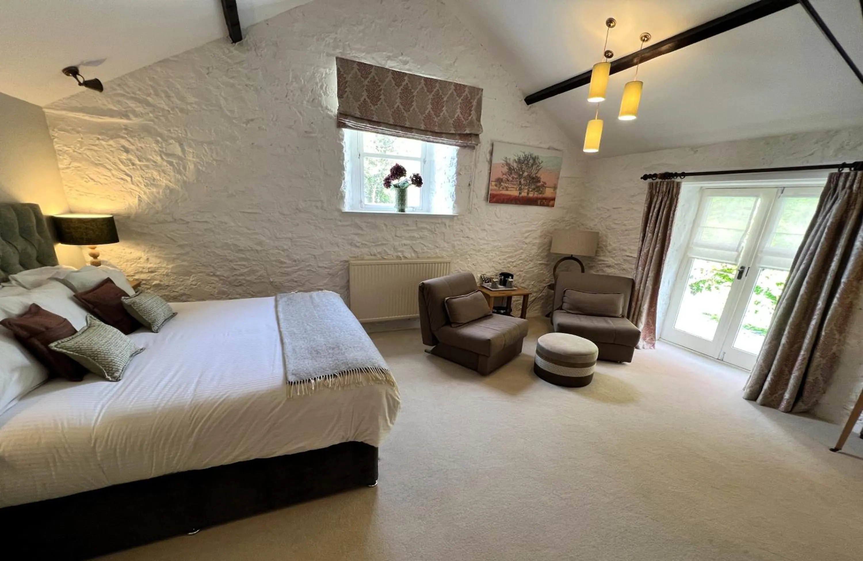 Bedroom, Bed in Ravenstone Lodge Country House Hotel