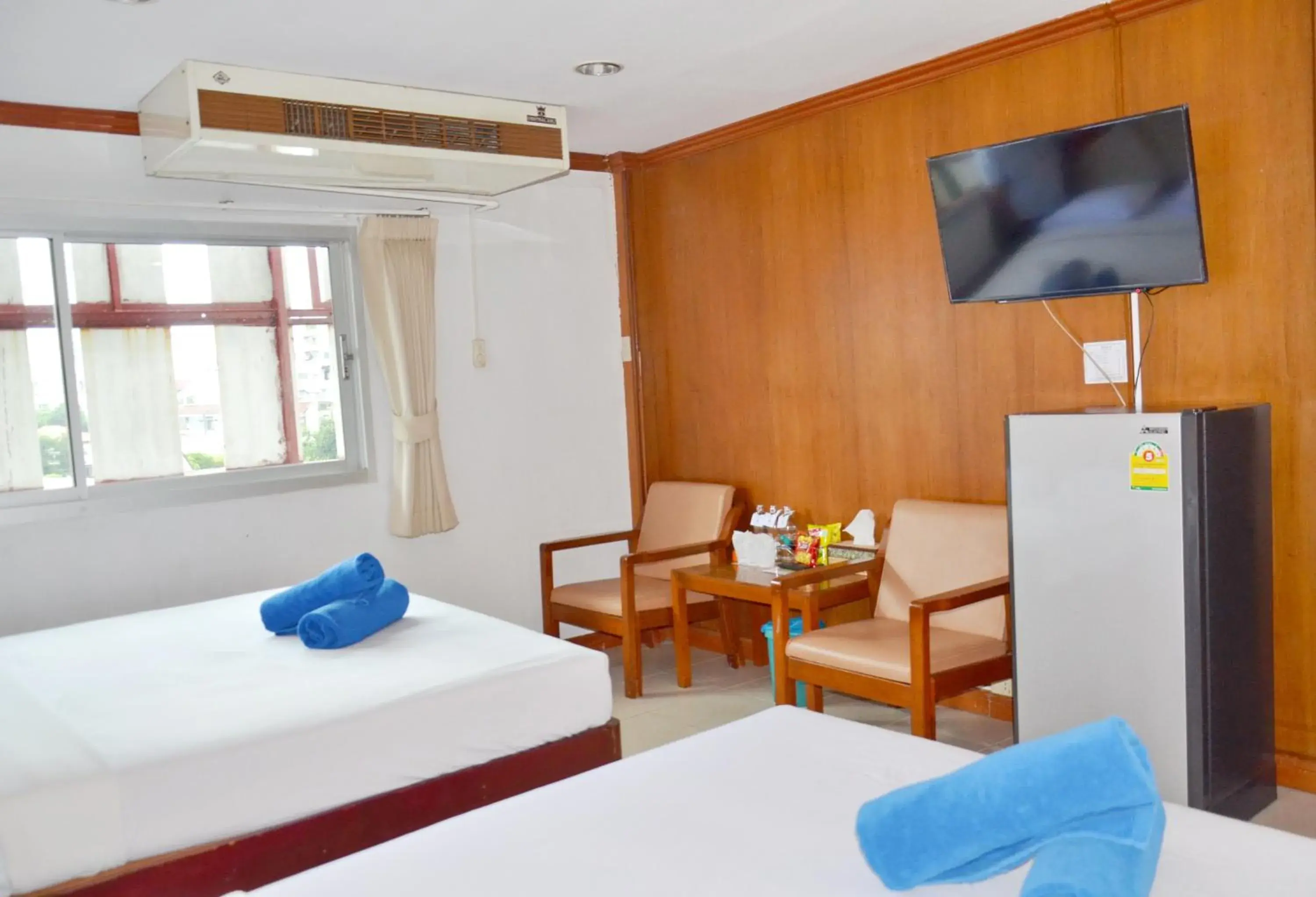 Triple Room in At Bangkok Hotel Triple Room in At Bangkok Hotel