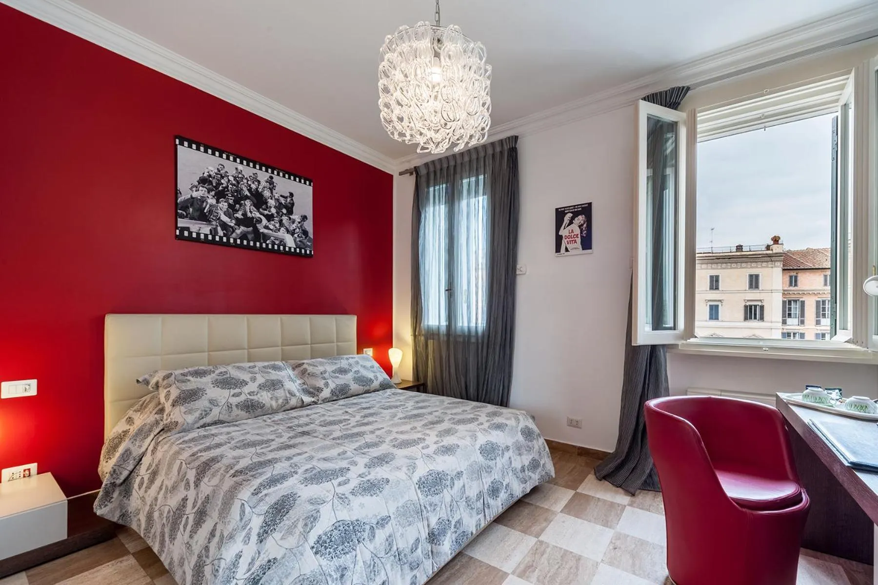 Bed in La Dolce Vita Barberini