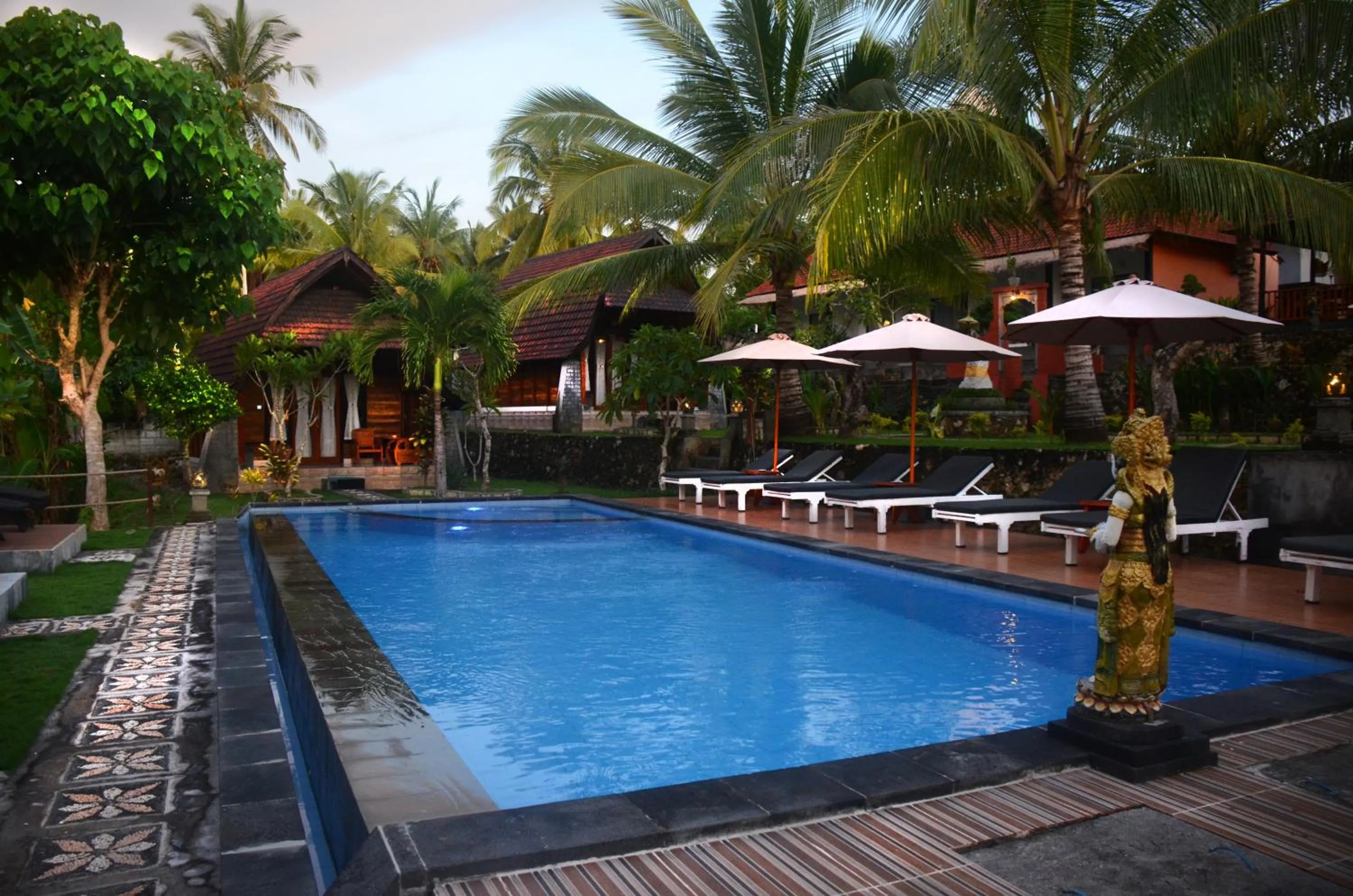 Swimming pool in Mamaras Guest House