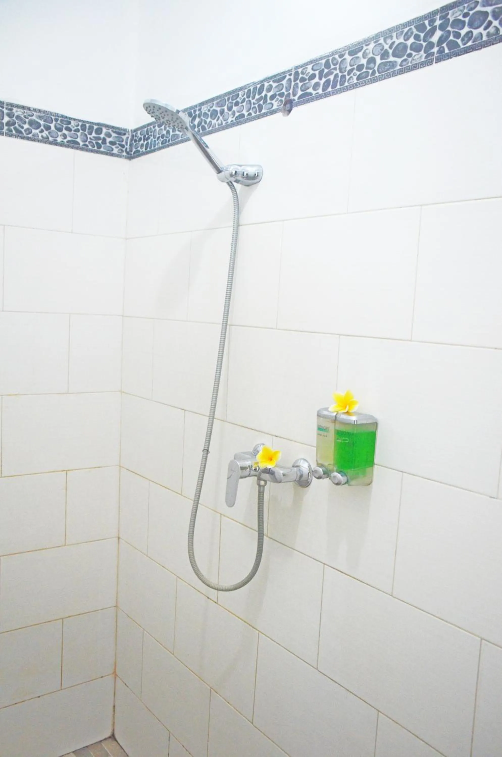 Bathroom in Mamaras Guest House