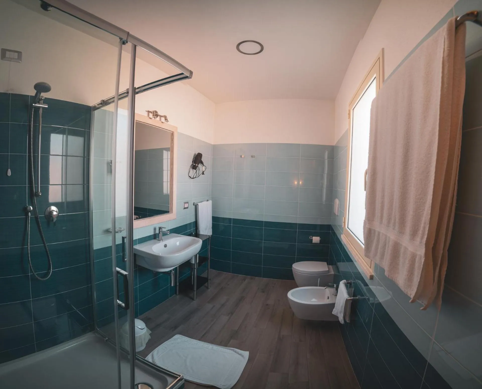 Bathroom in Villa Alberta Hotel