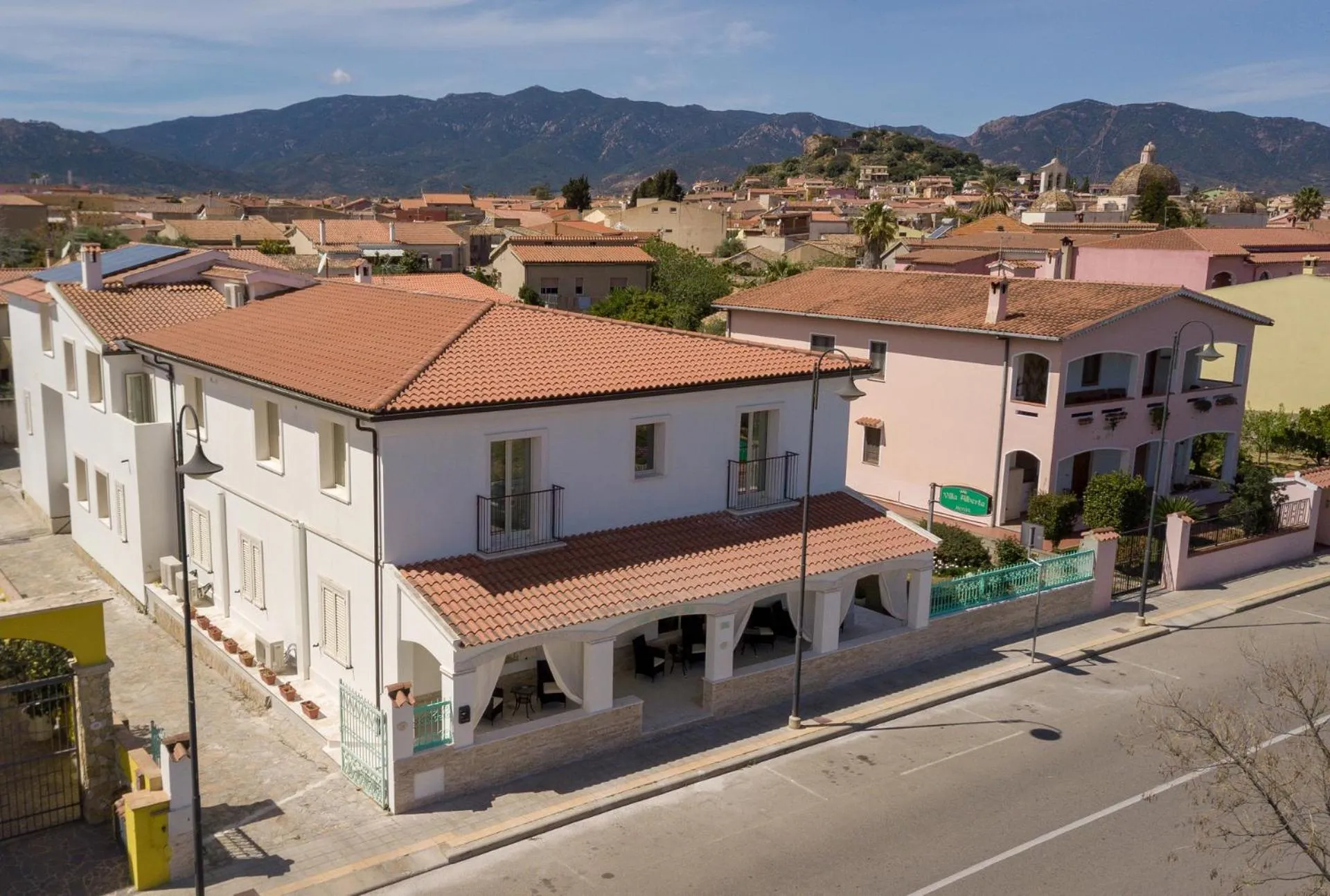 Facade/entrance in Villa Alberta Hotel