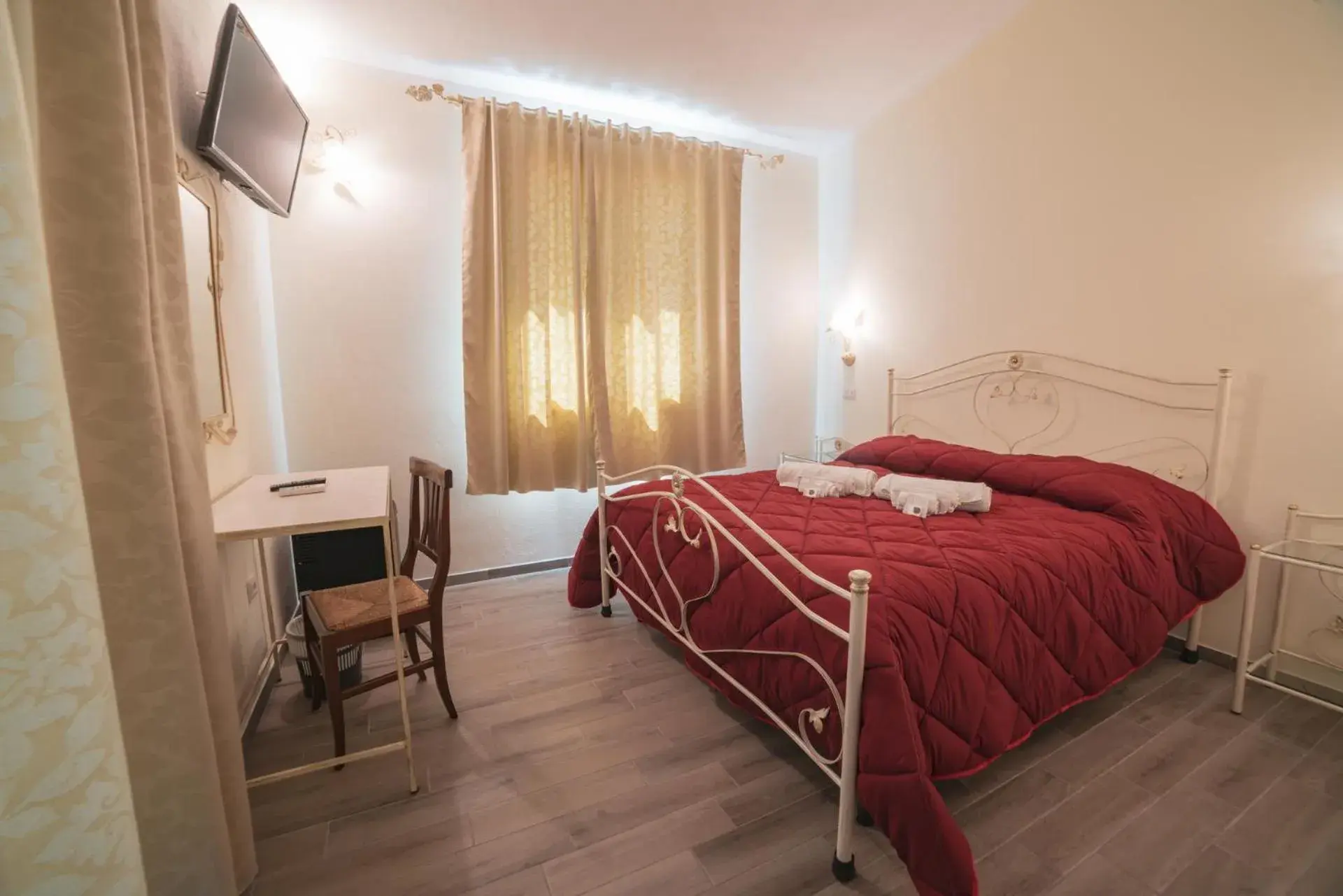 Double Room in Villa Alberta Hotel Double Room in Villa Alberta Hotel