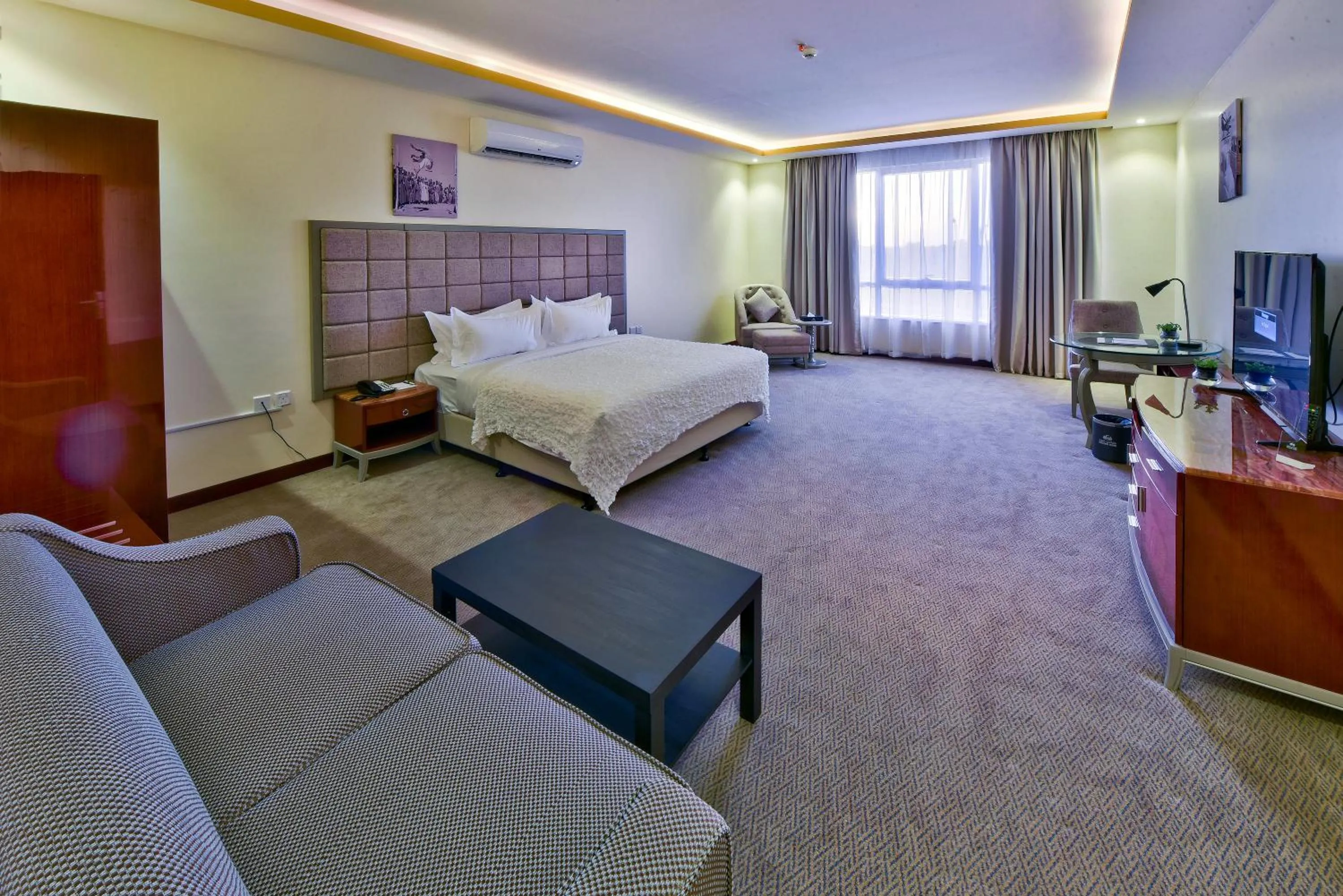 Bed in Golden Dune Hotel Turaif