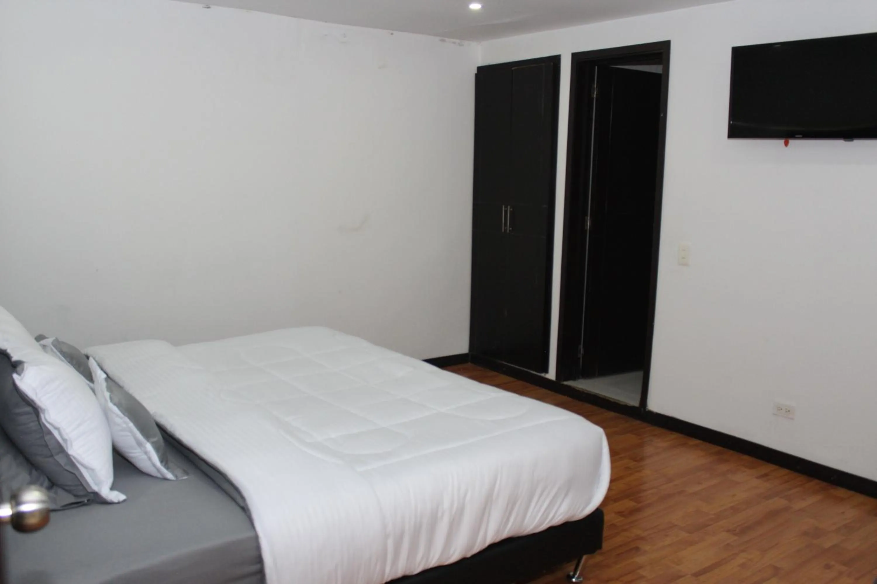 Bed in Hotel Dorado Plaza Bogota