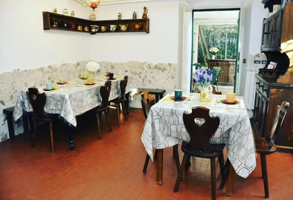 Restaurant/places to eat in Il Tempio di Morfeo