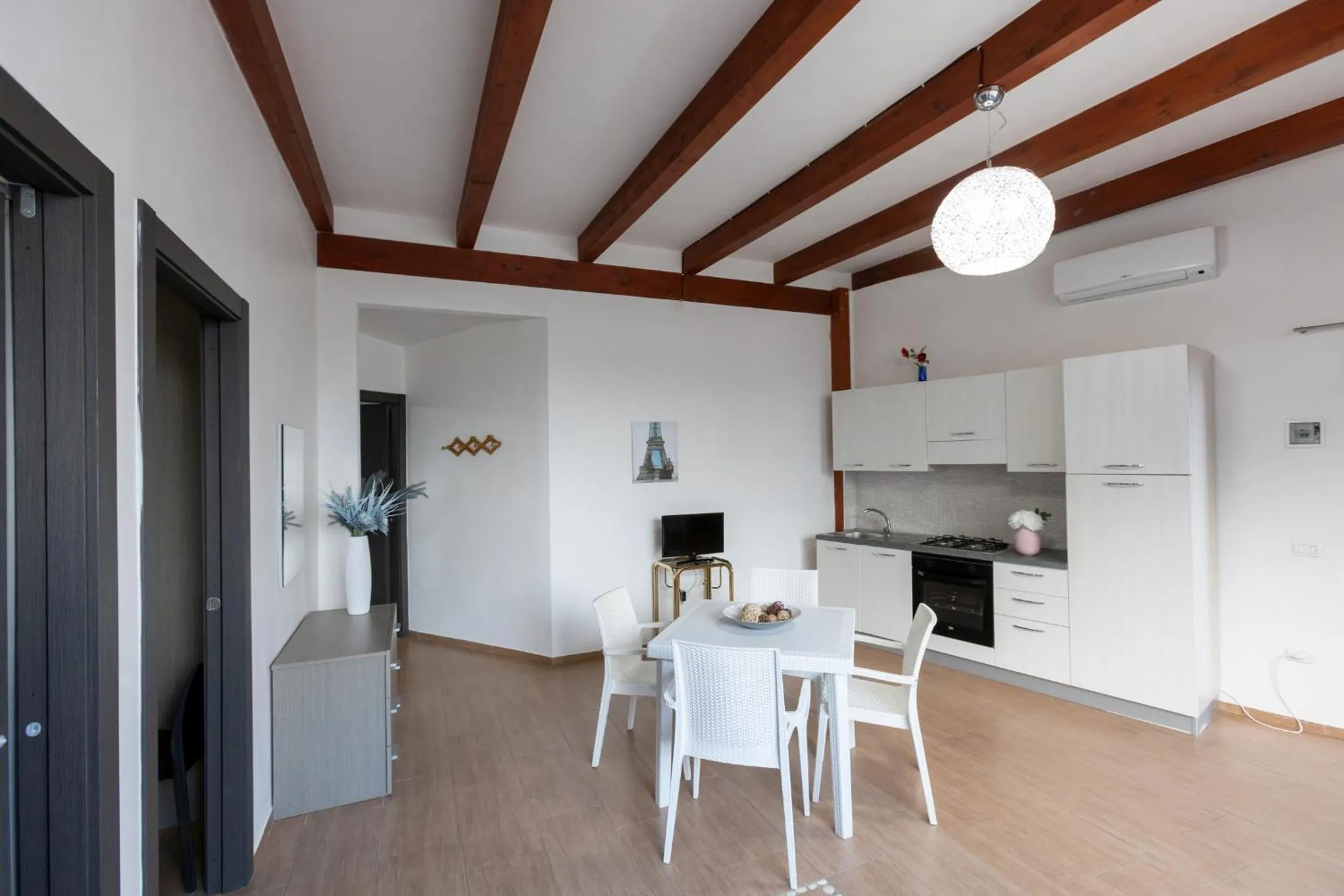 RESIDENCE EMARINE con SERVIZIO SPIAGGIA INCLUSO