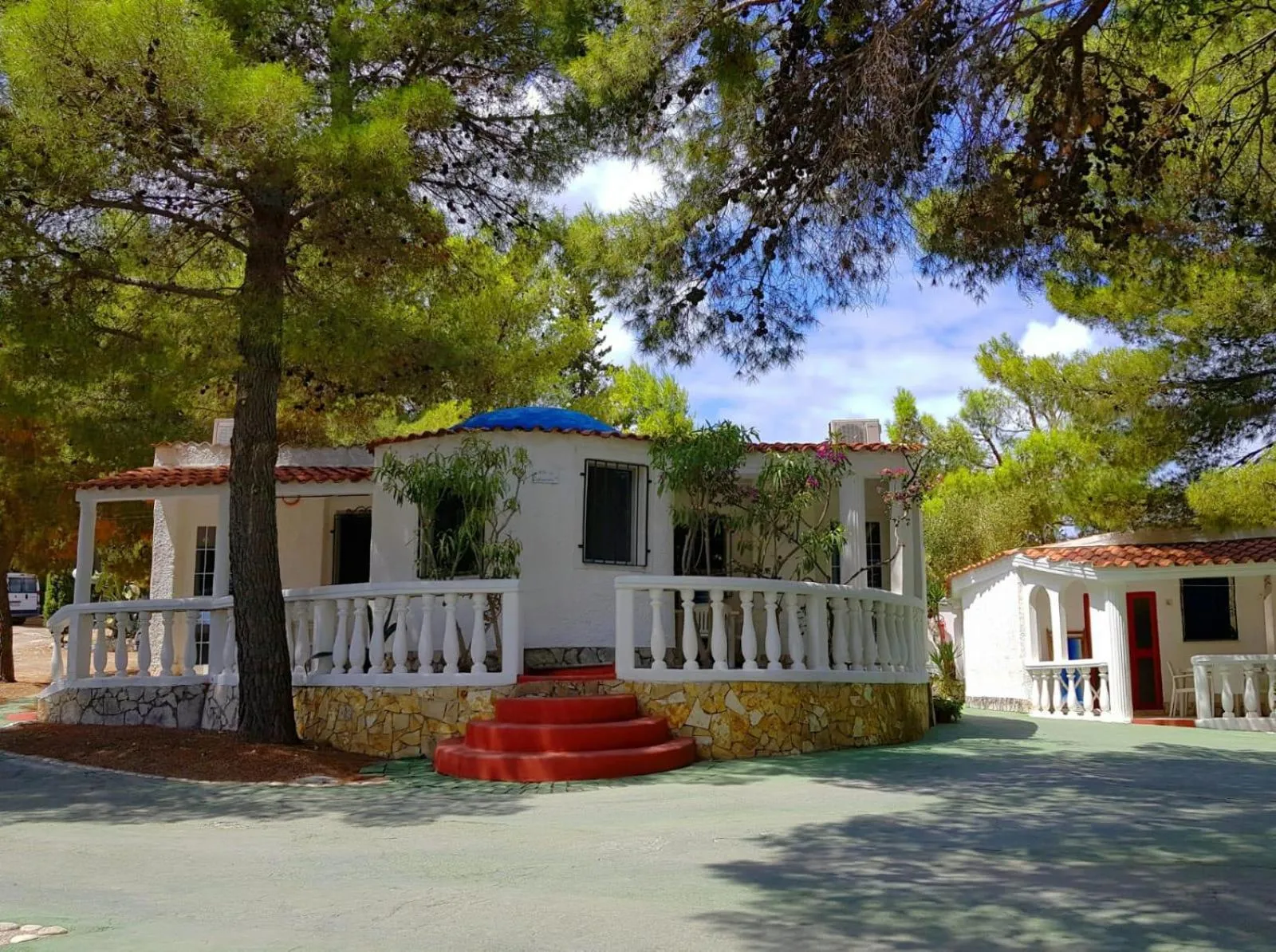 RESIDENCE EMARINE con SERVIZIO SPIAGGIA INCLUSO