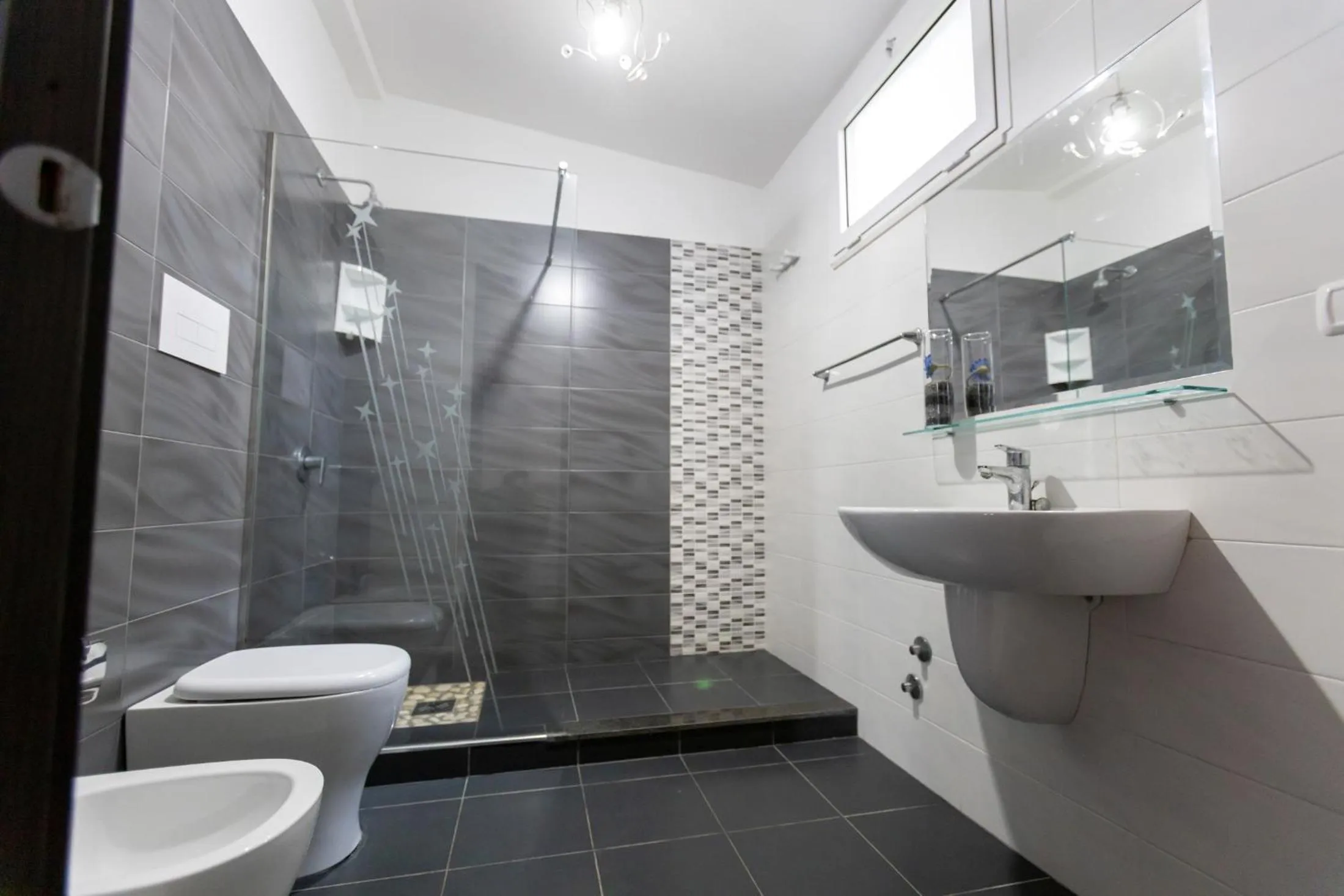 RESIDENCE EMARINE con SERVIZIO SPIAGGIA INCLUSO