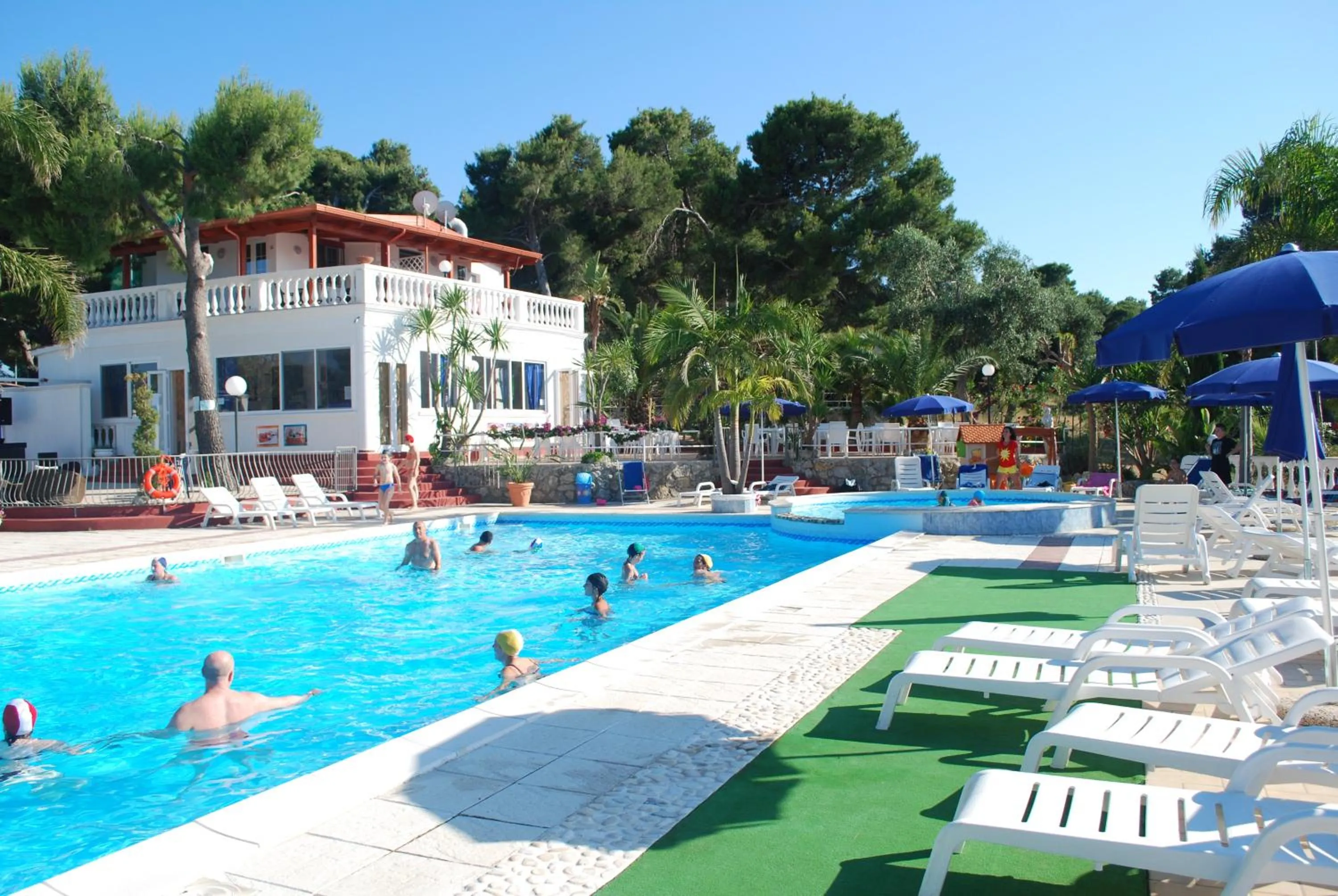 Day in RESIDENCE EMARINE con SERVIZIO SPIAGGIA INCLUSO