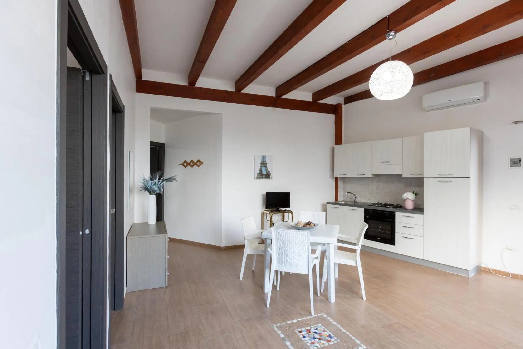 RESIDENCE EMARINE con SERVIZIO SPIAGGIA INCLUSO