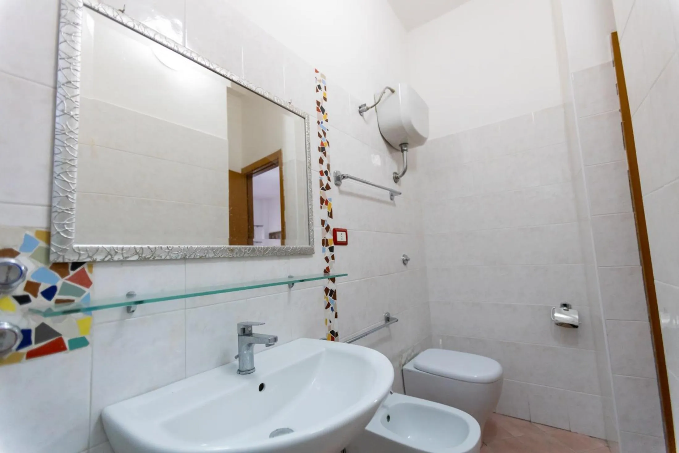 RESIDENCE EMARINE con SERVIZIO SPIAGGIA INCLUSO