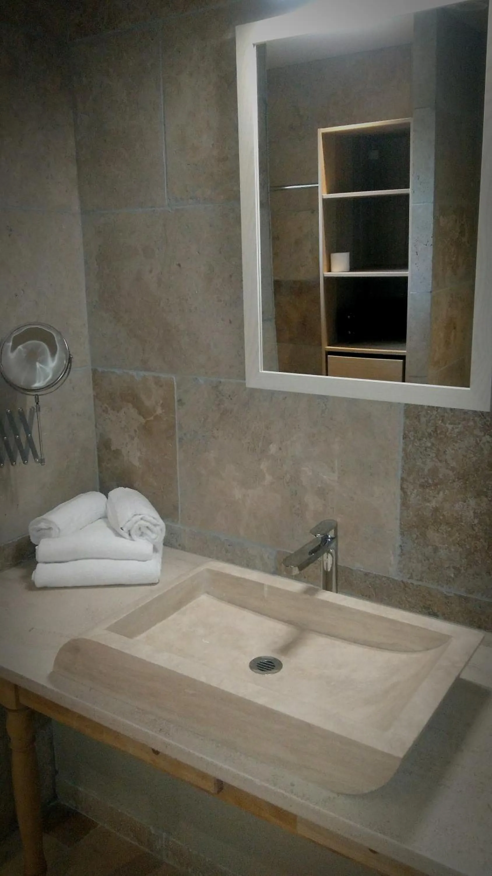 Bathroom in L'hôtel du Couvent