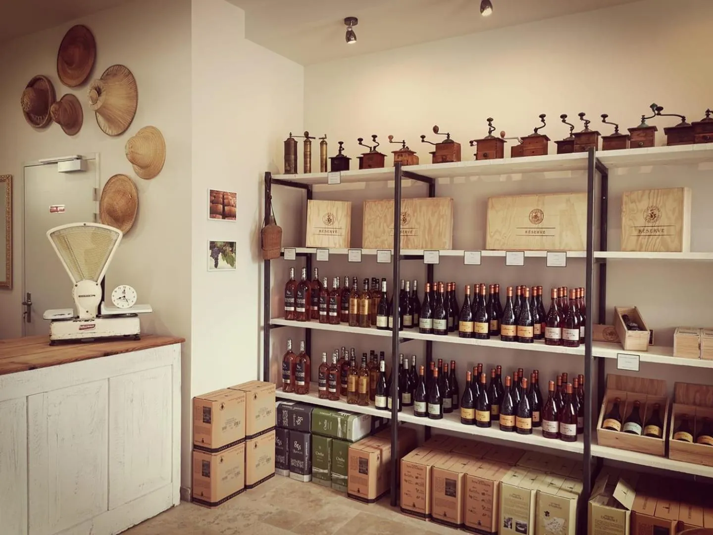 On-site shops in L'hôtel du Couvent