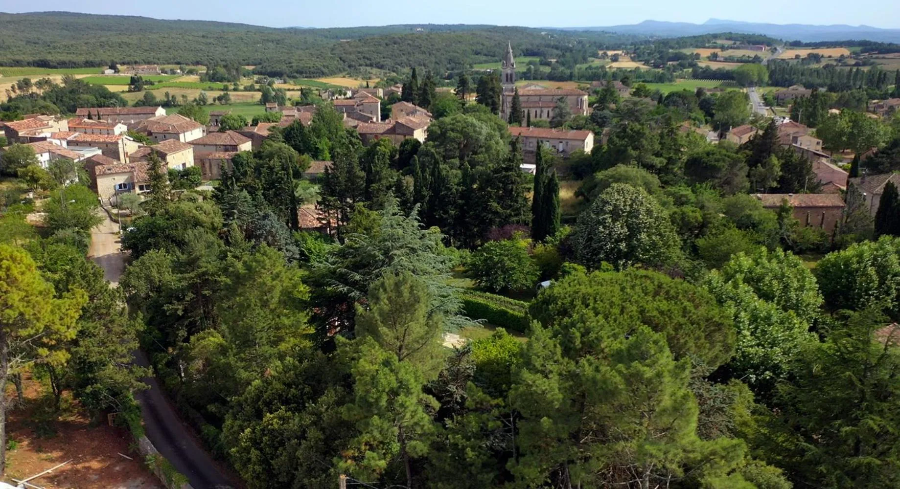 Street view in L'hôtel du Couvent