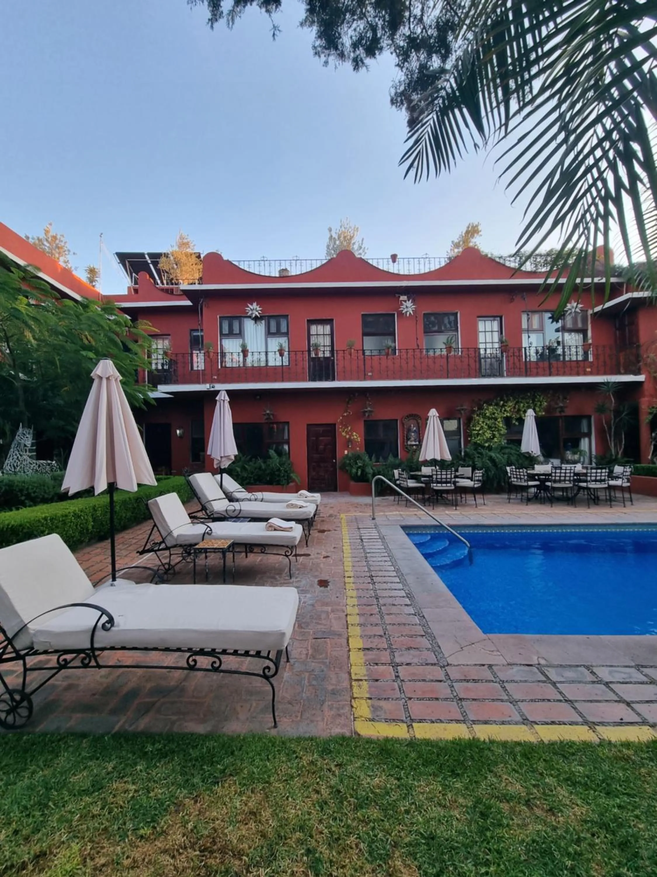 Property building in Hacienda de las Flores