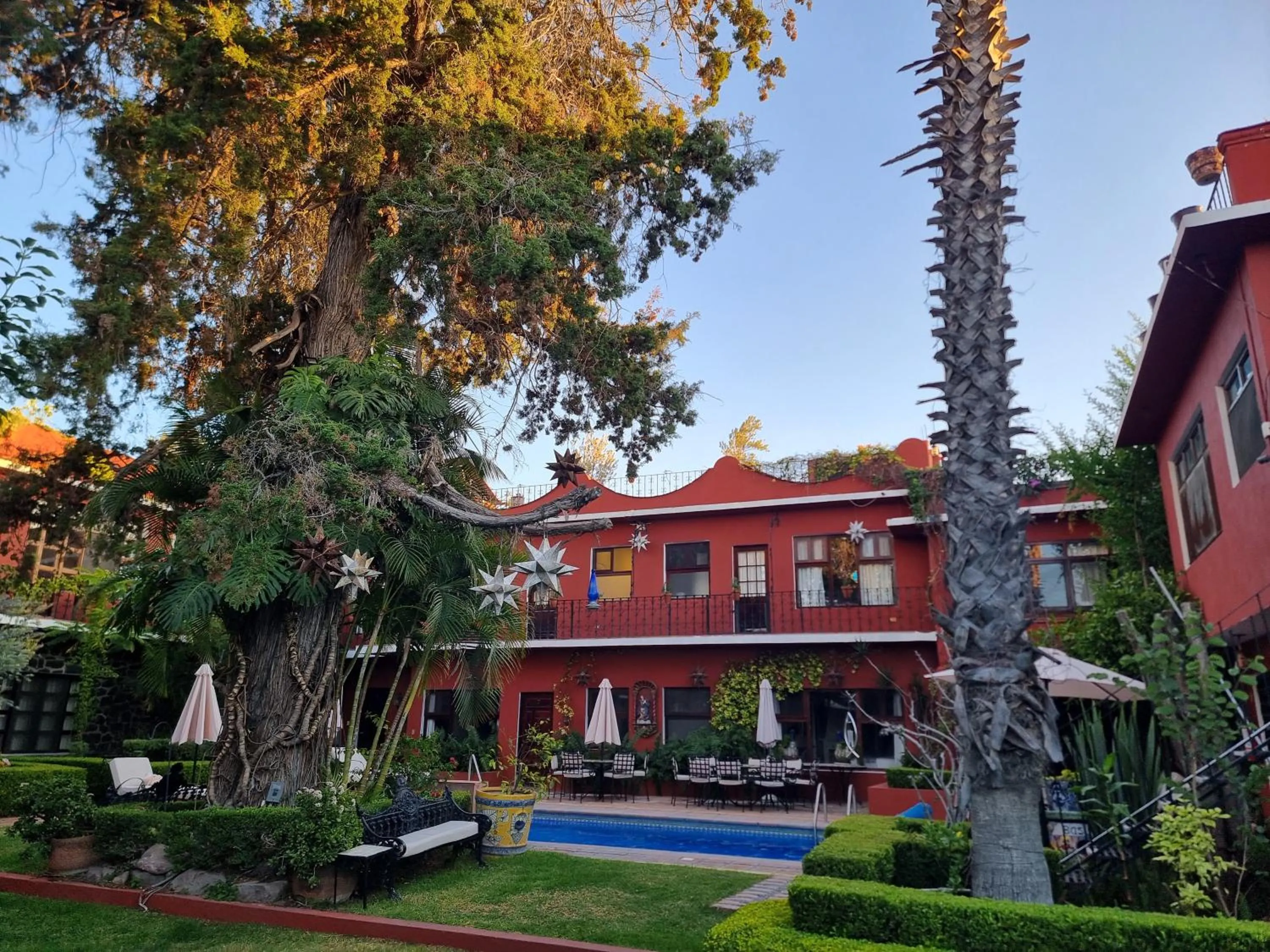 Property building in Hacienda de las Flores