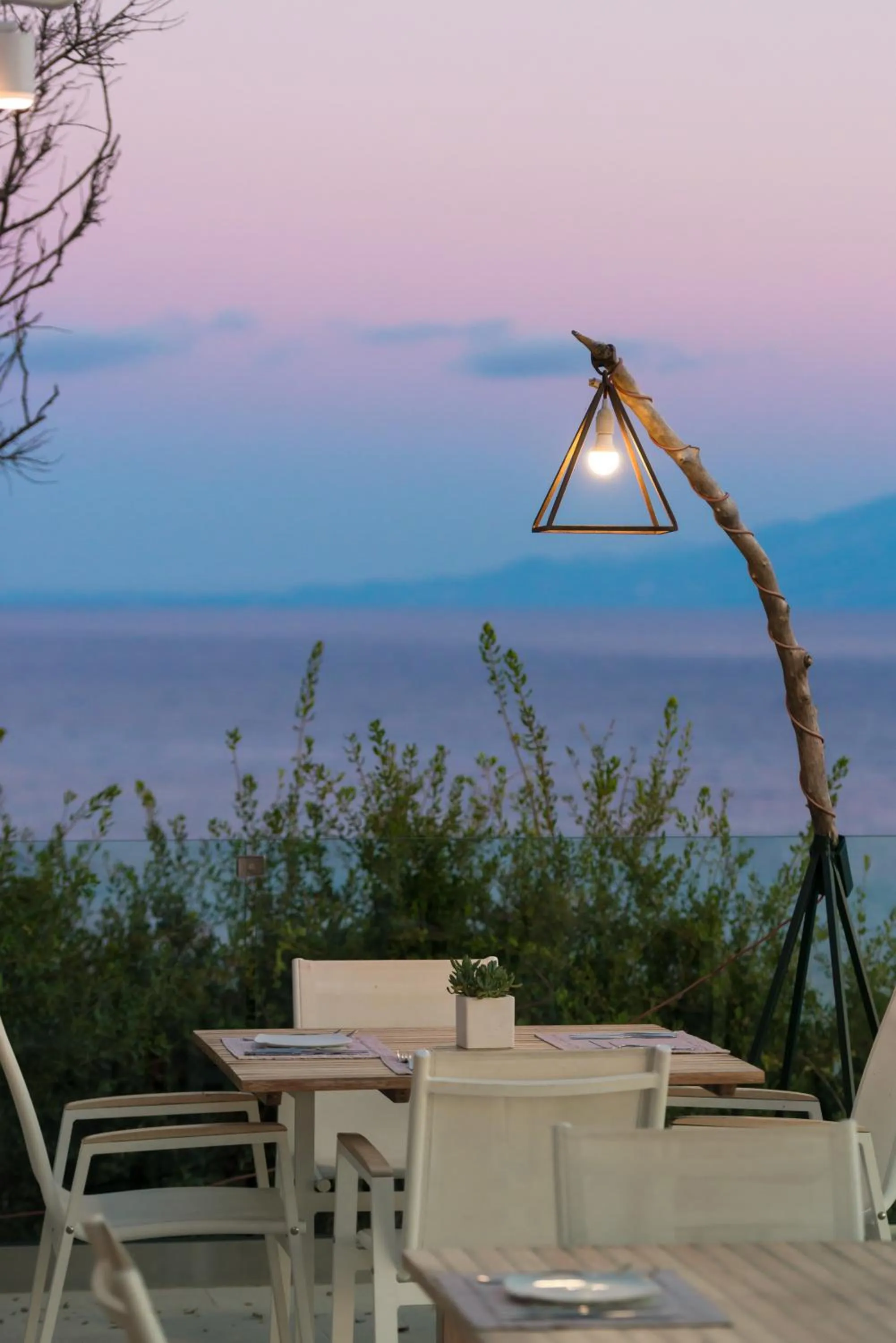 Restaurant/places to eat in Erietta Aparthotel