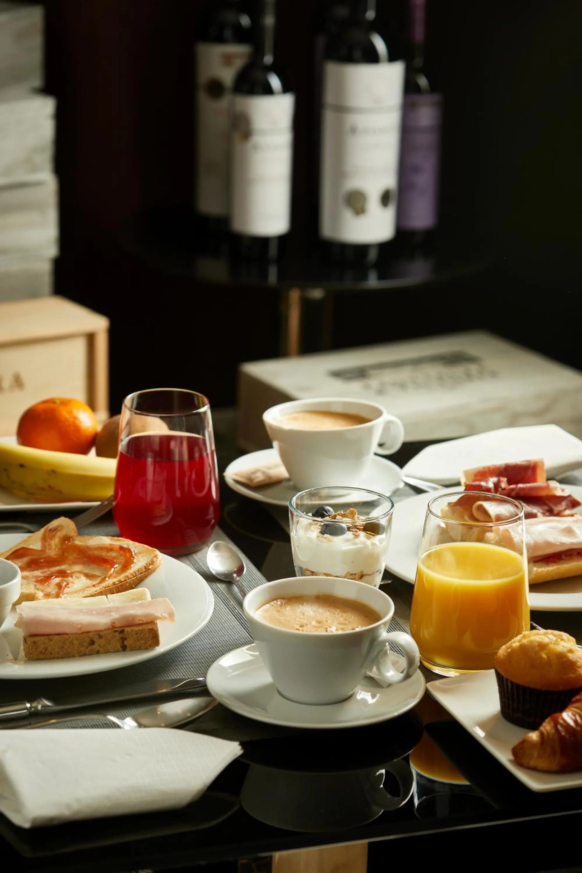 Breakfast in Nexus Valladolid Suites & Hotel
