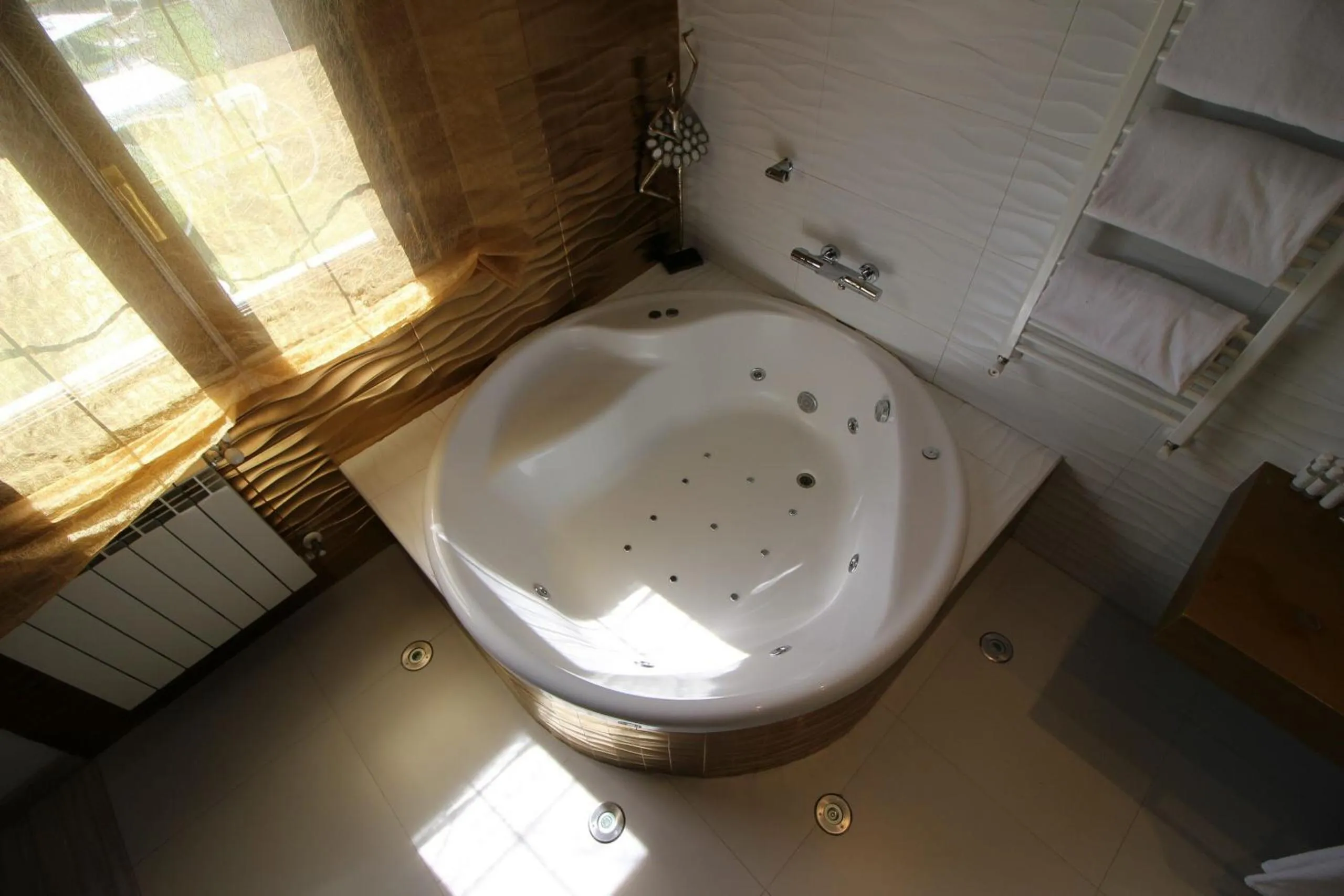 Bath in Villa Xarahiz