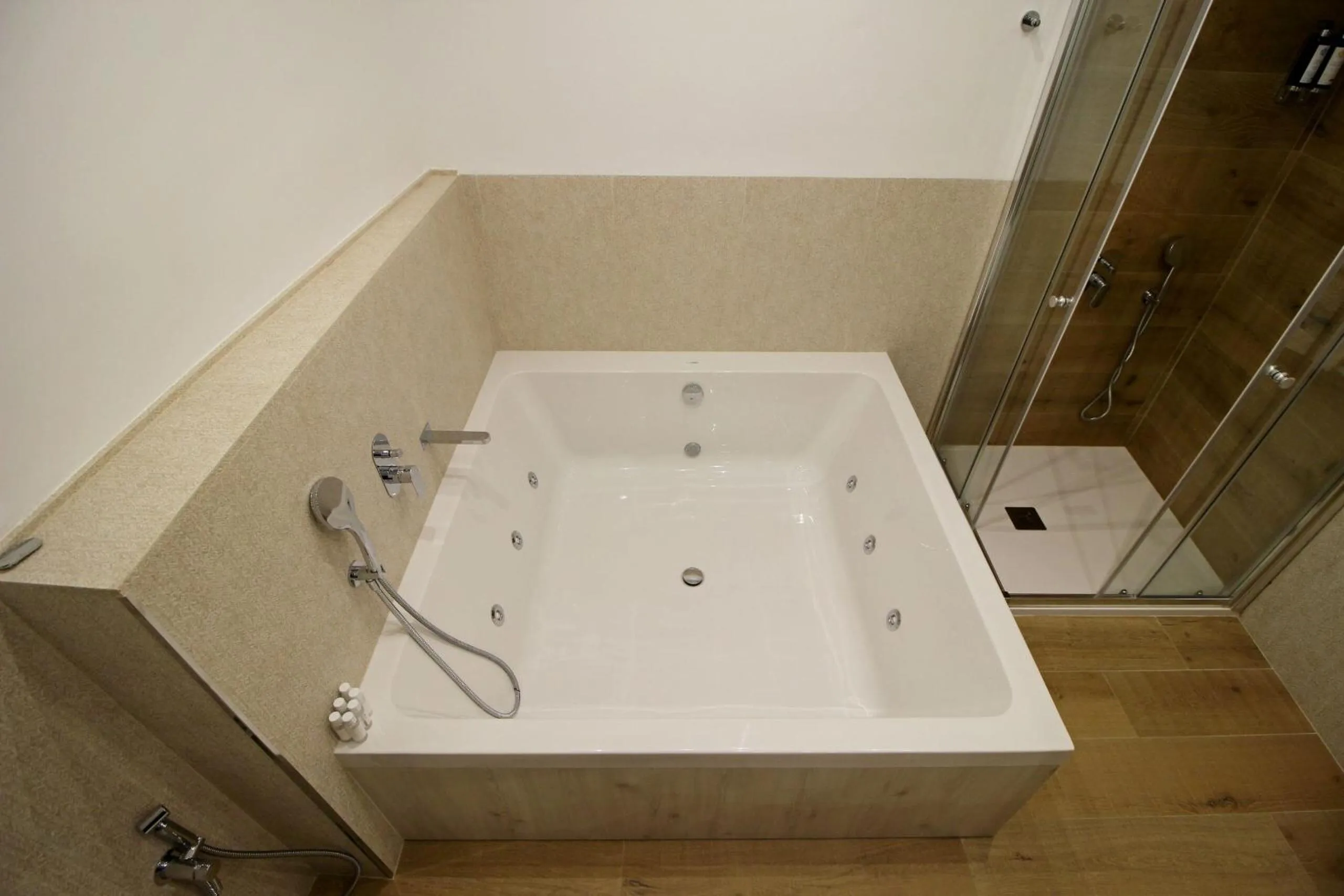 Hot Tub in Villa Xarahiz