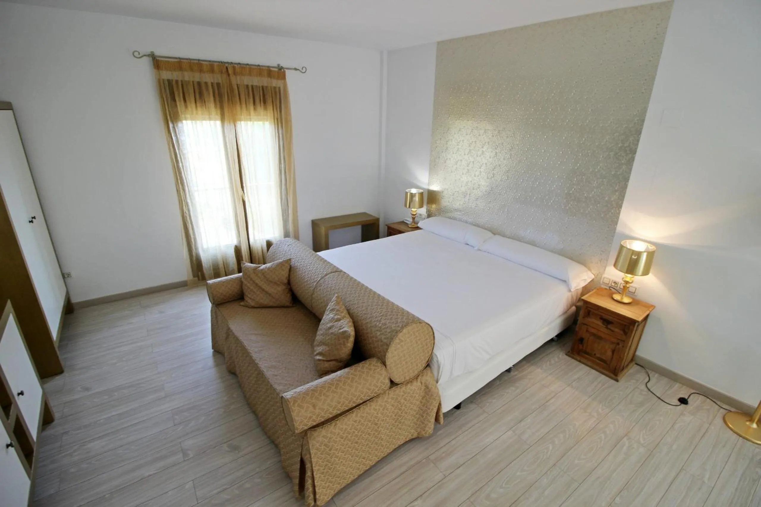 Photo of the whole room, Bed in Villa Xarahiz