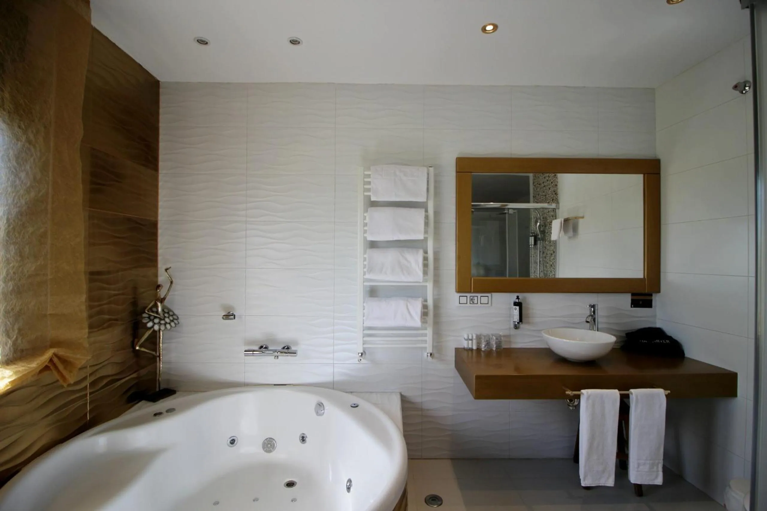 Bathroom in Villa Xarahiz