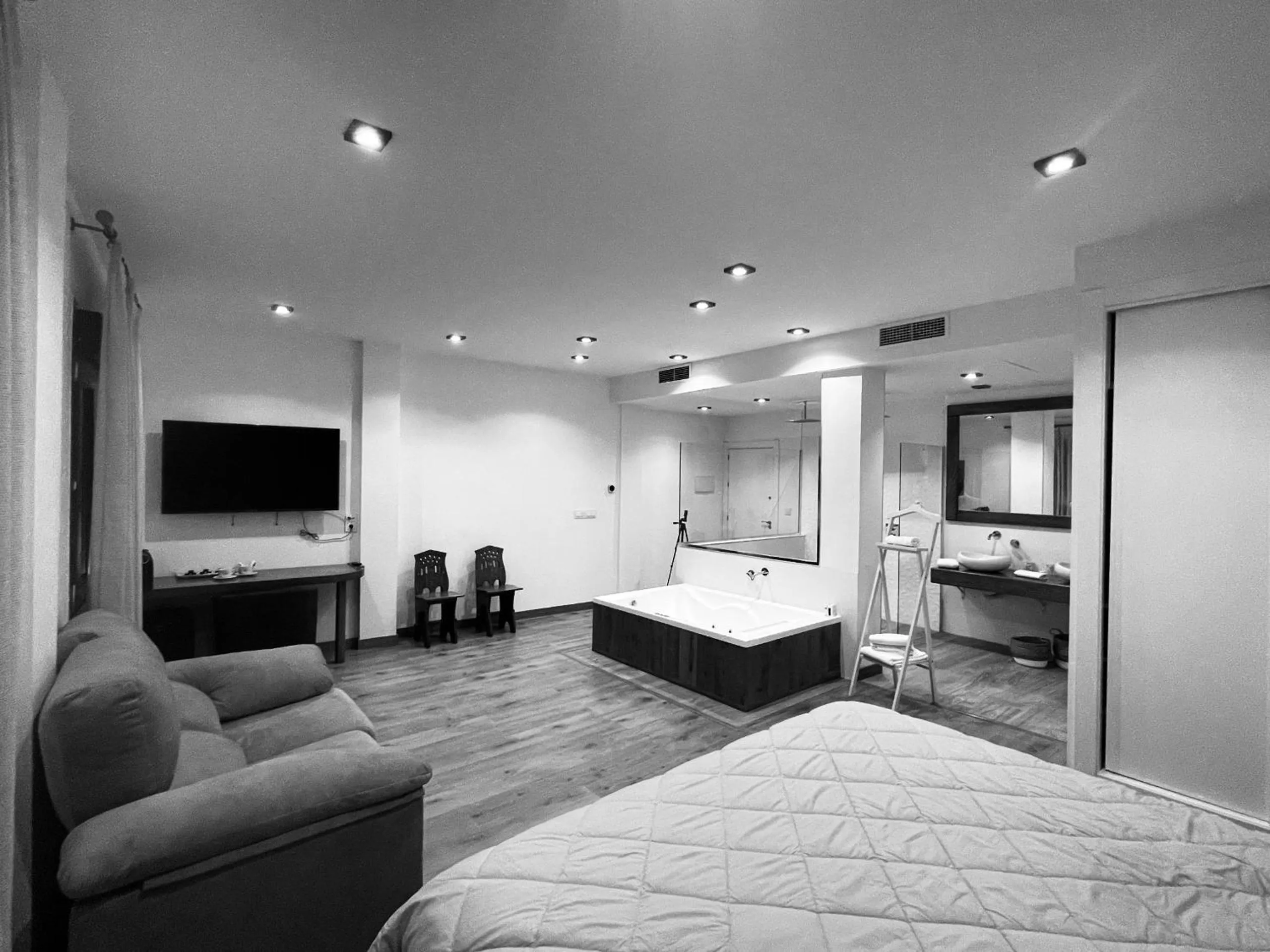 Photo of the whole room, Bed in Villa Xarahiz