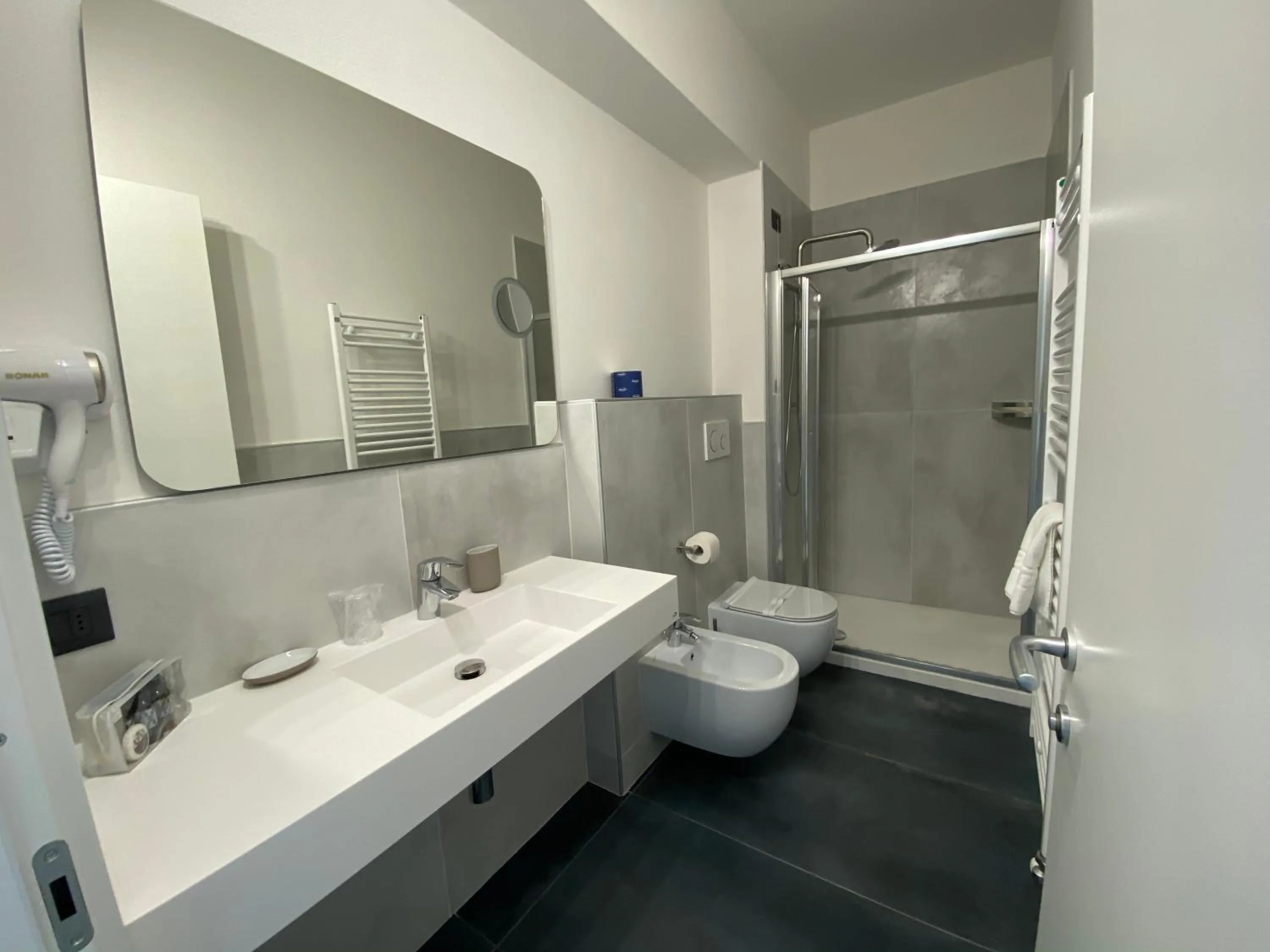 Bathroom in Hotel La Fontana