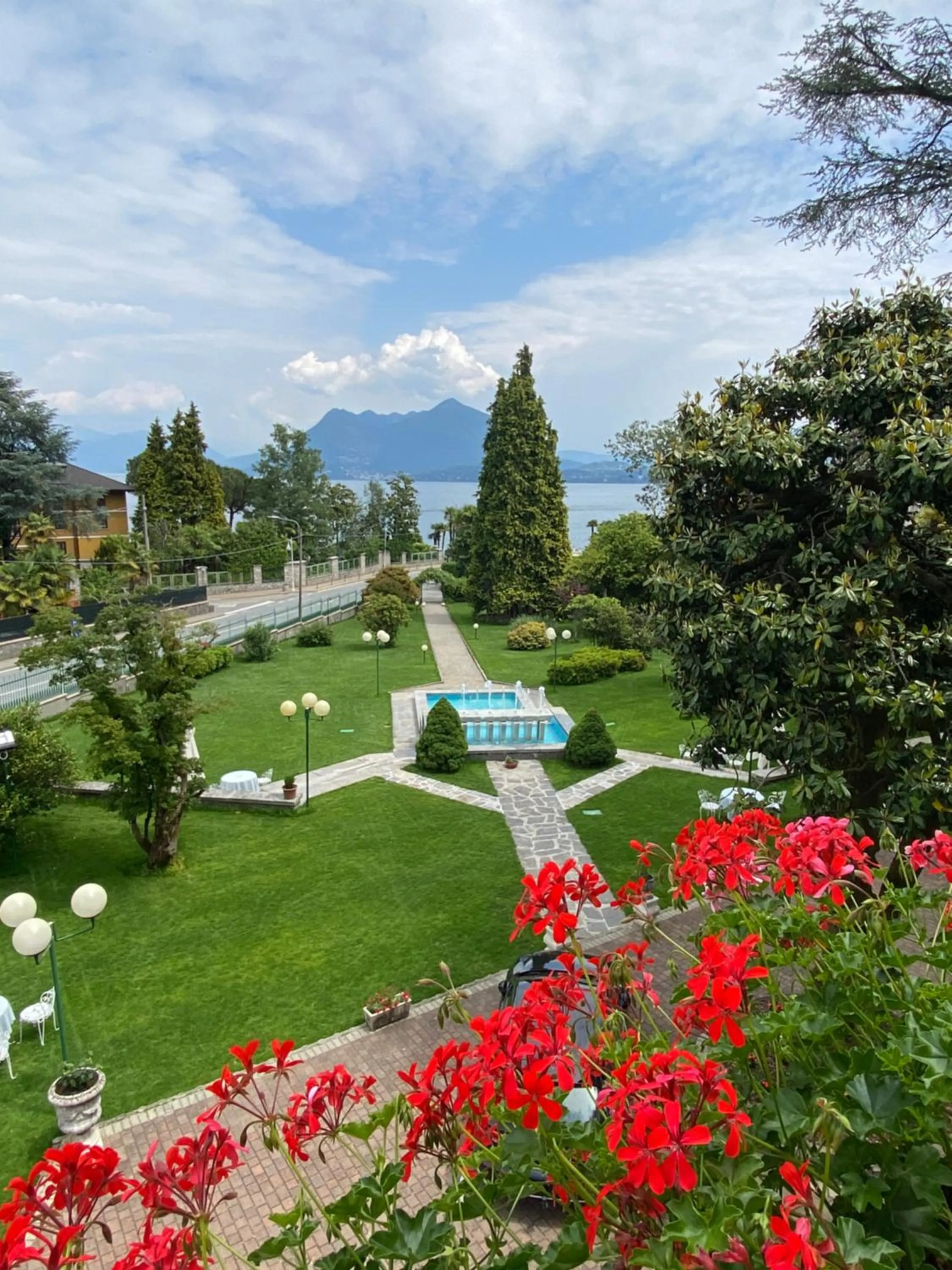 Garden view in Hotel La Fontana