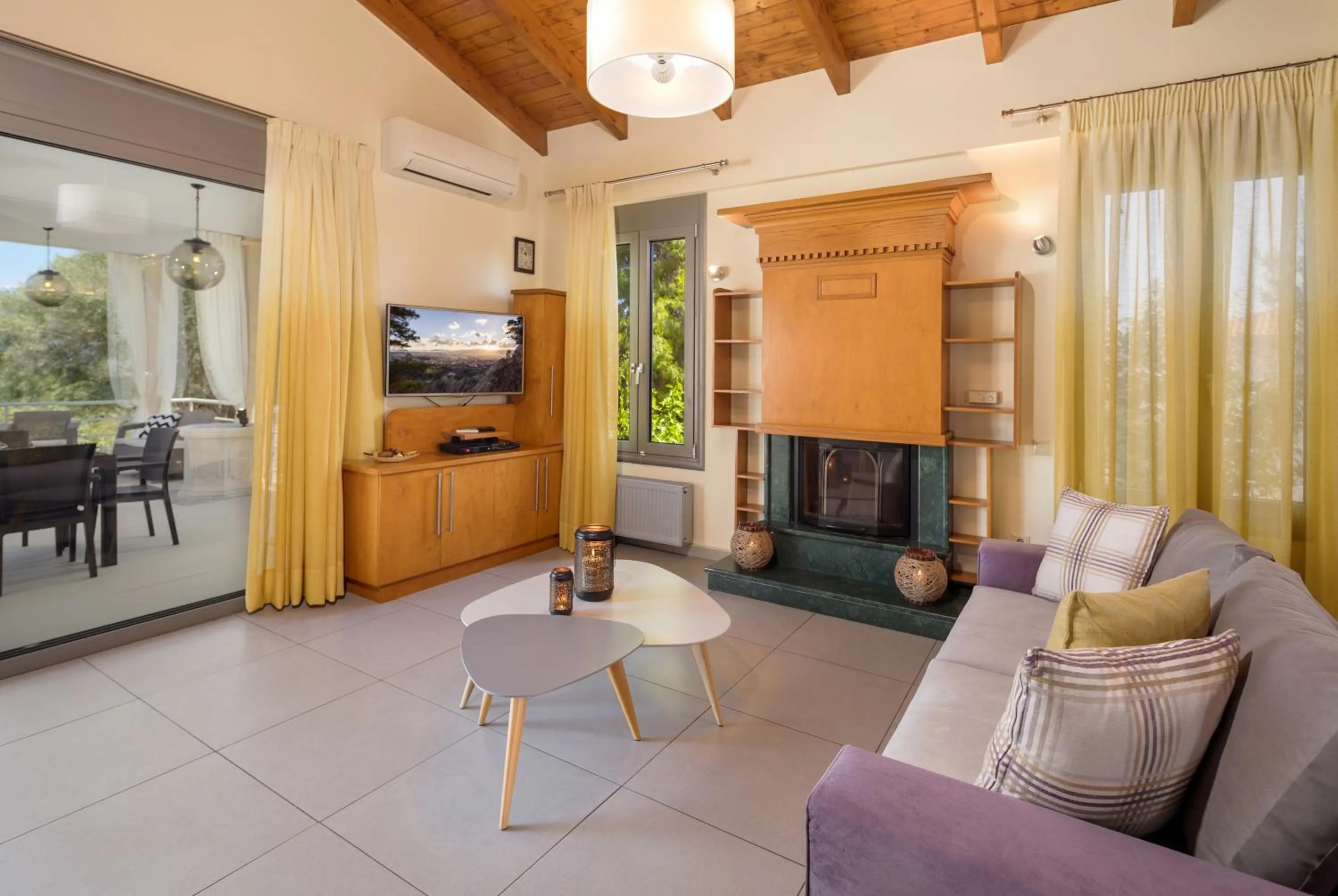 Communal lounge/ TV room in Villa Annaset