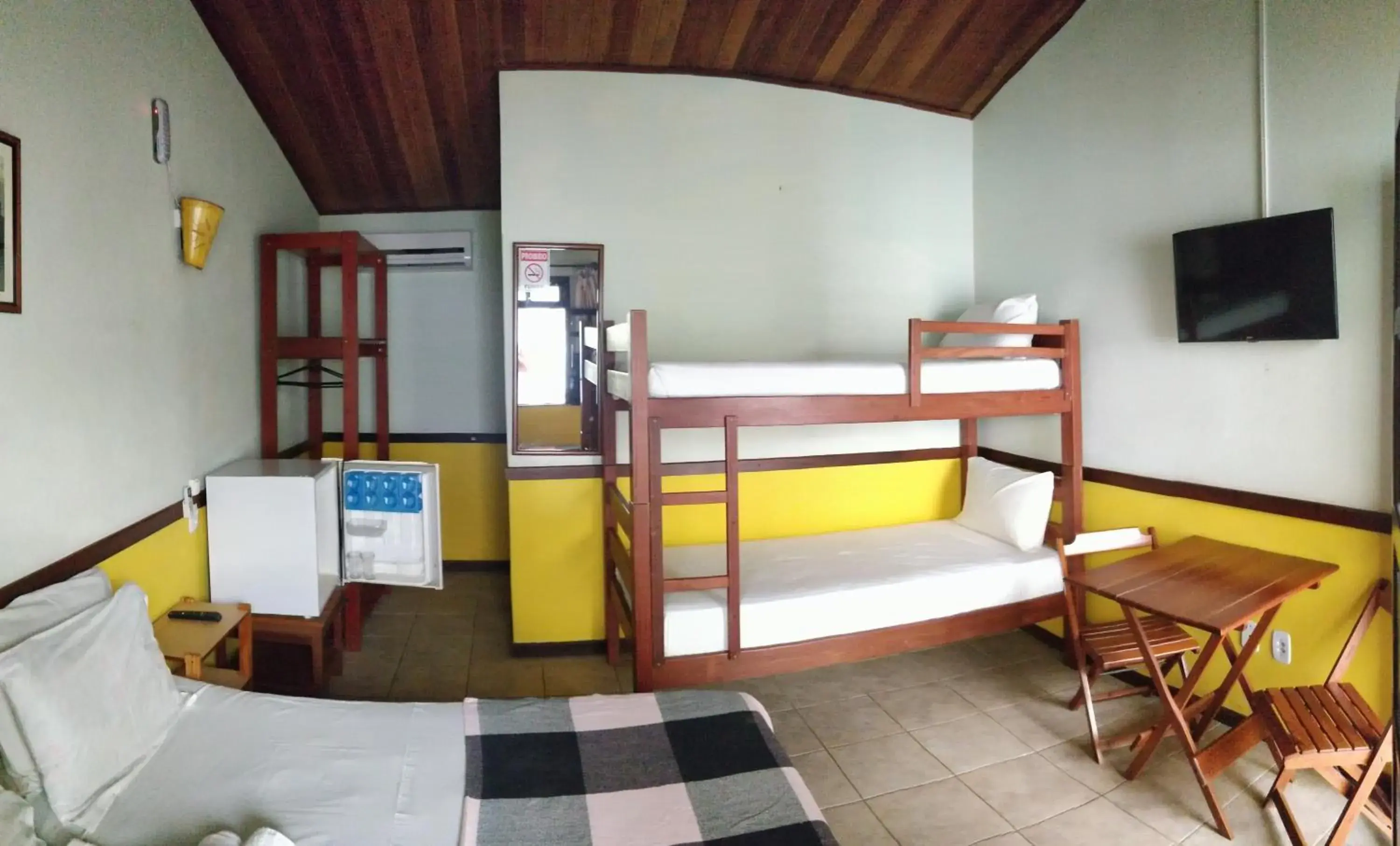 Standard Quadruple Room in Pousada Tropicalia Standard Quadruple Room in Pousada Tropicalia