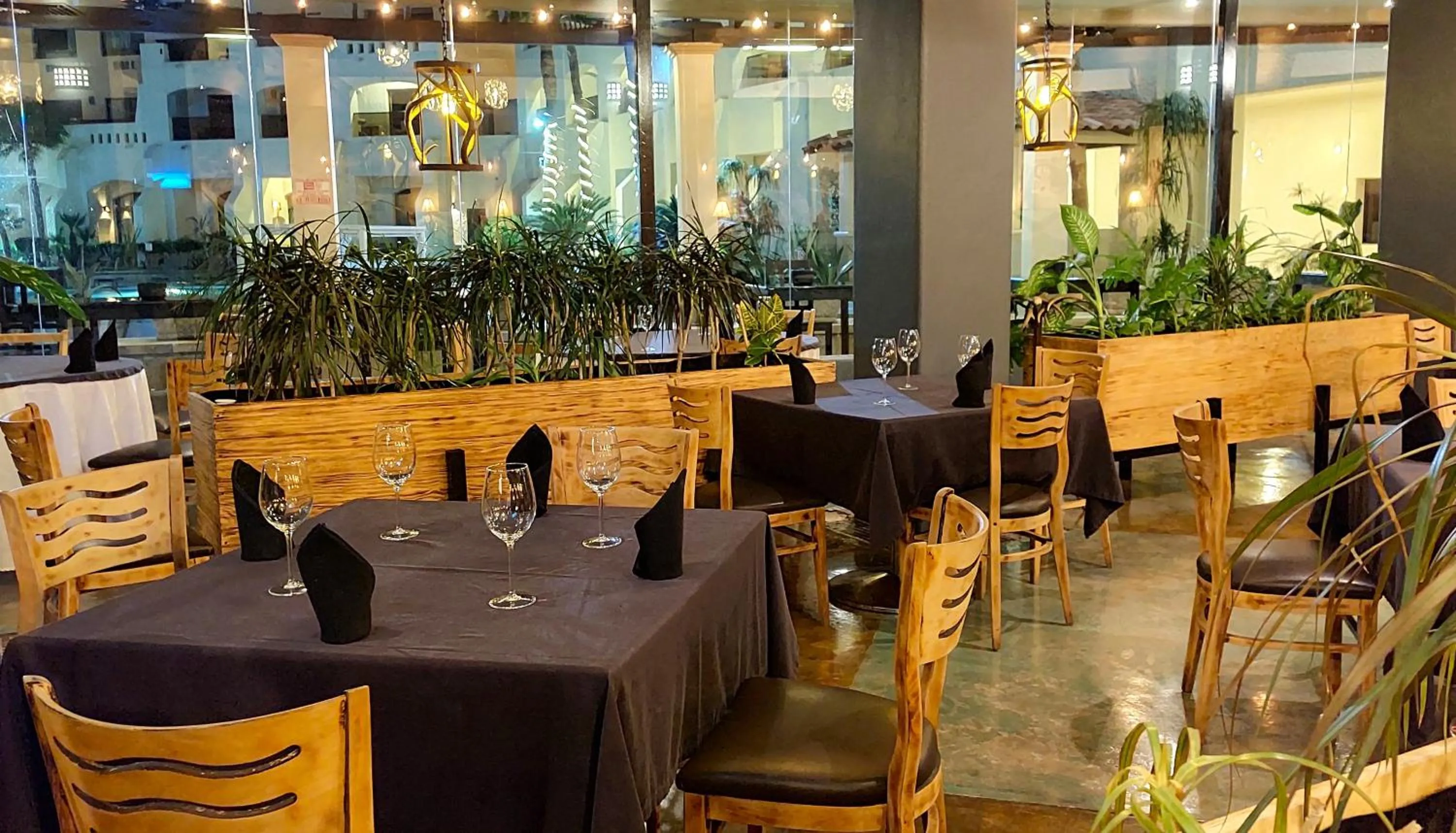 Restaurant/places to eat in Peñasco del Sol Hotel