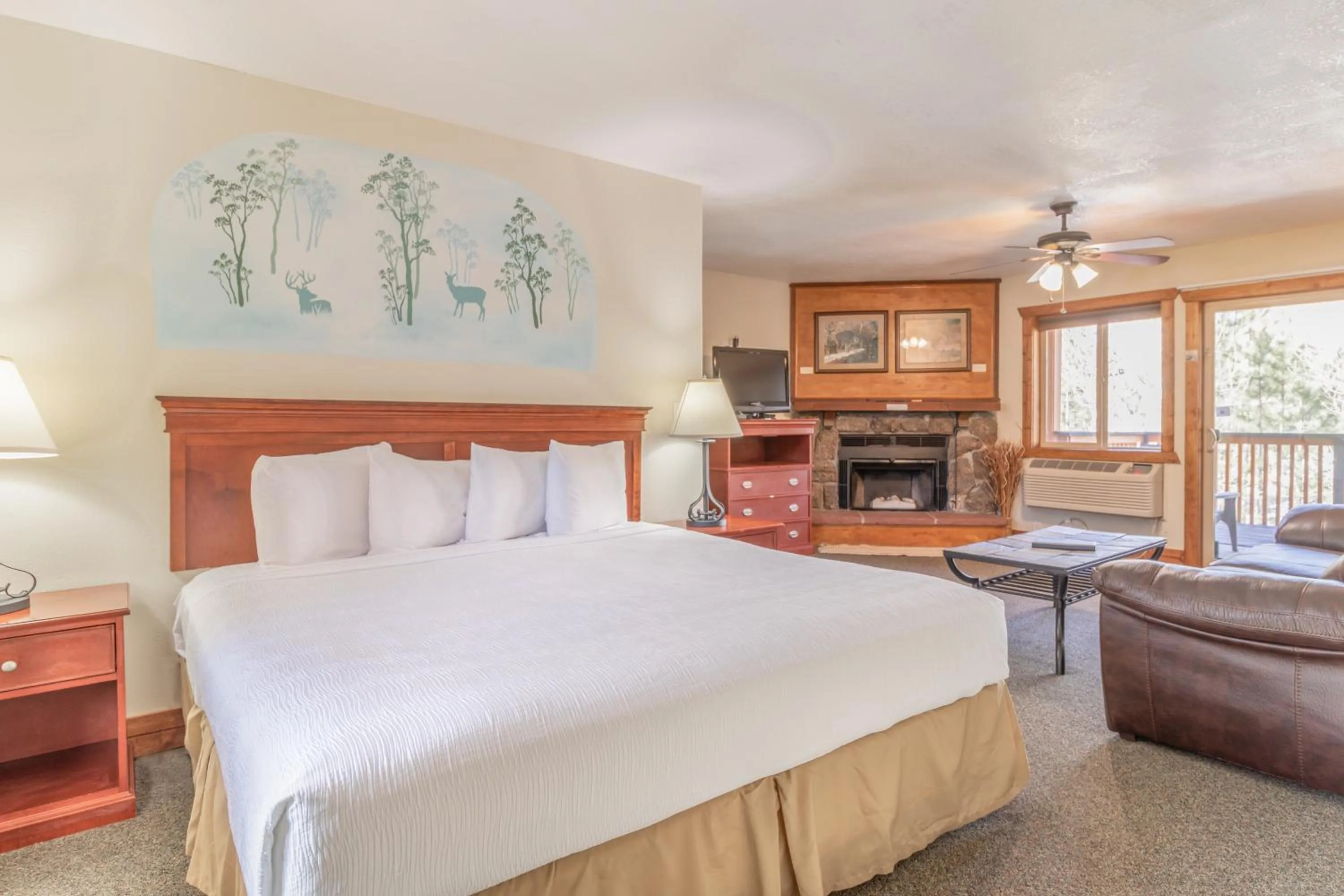 Bedroom, Bed in Murphy's River Lodge