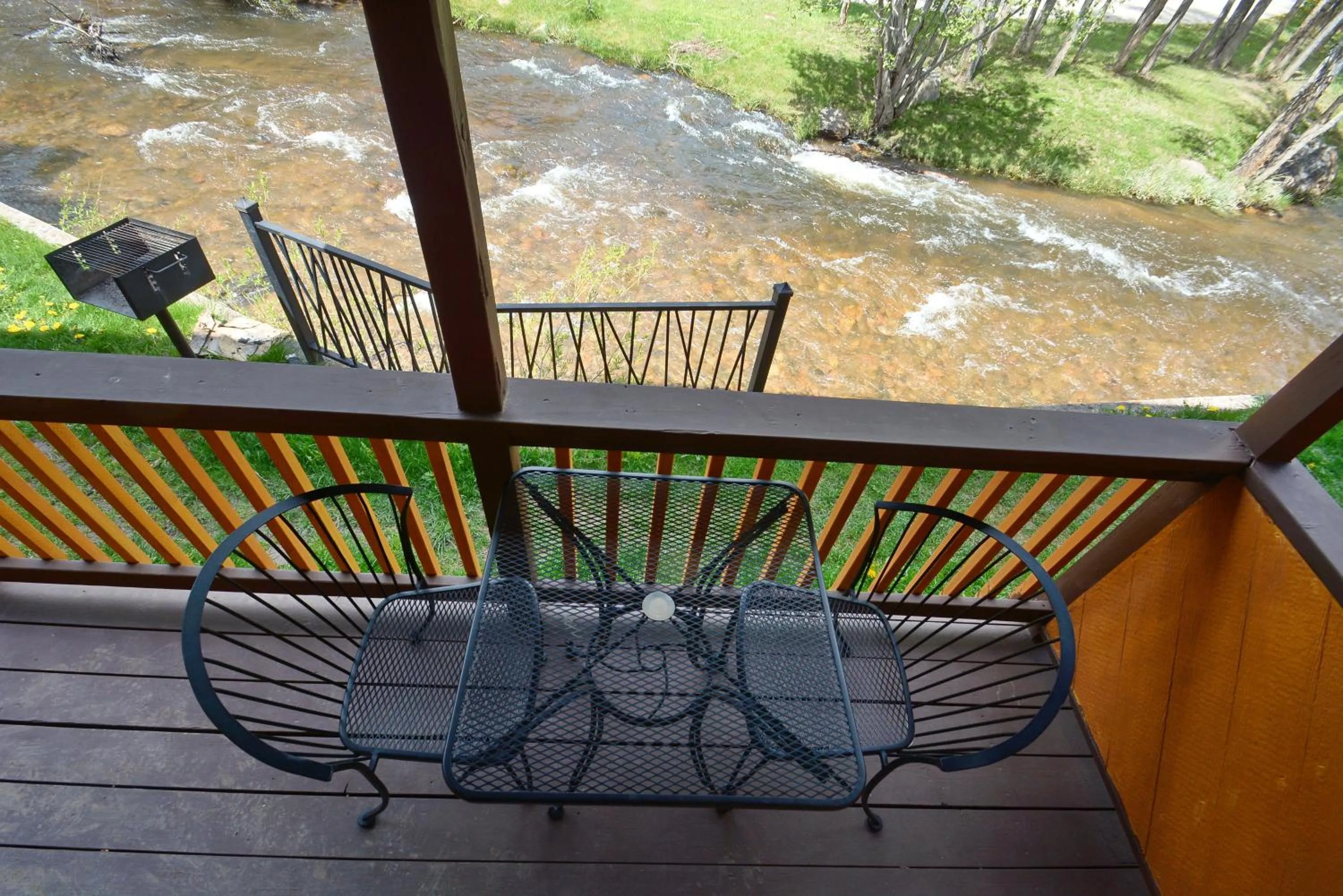 River view in Murphy's River Lodge