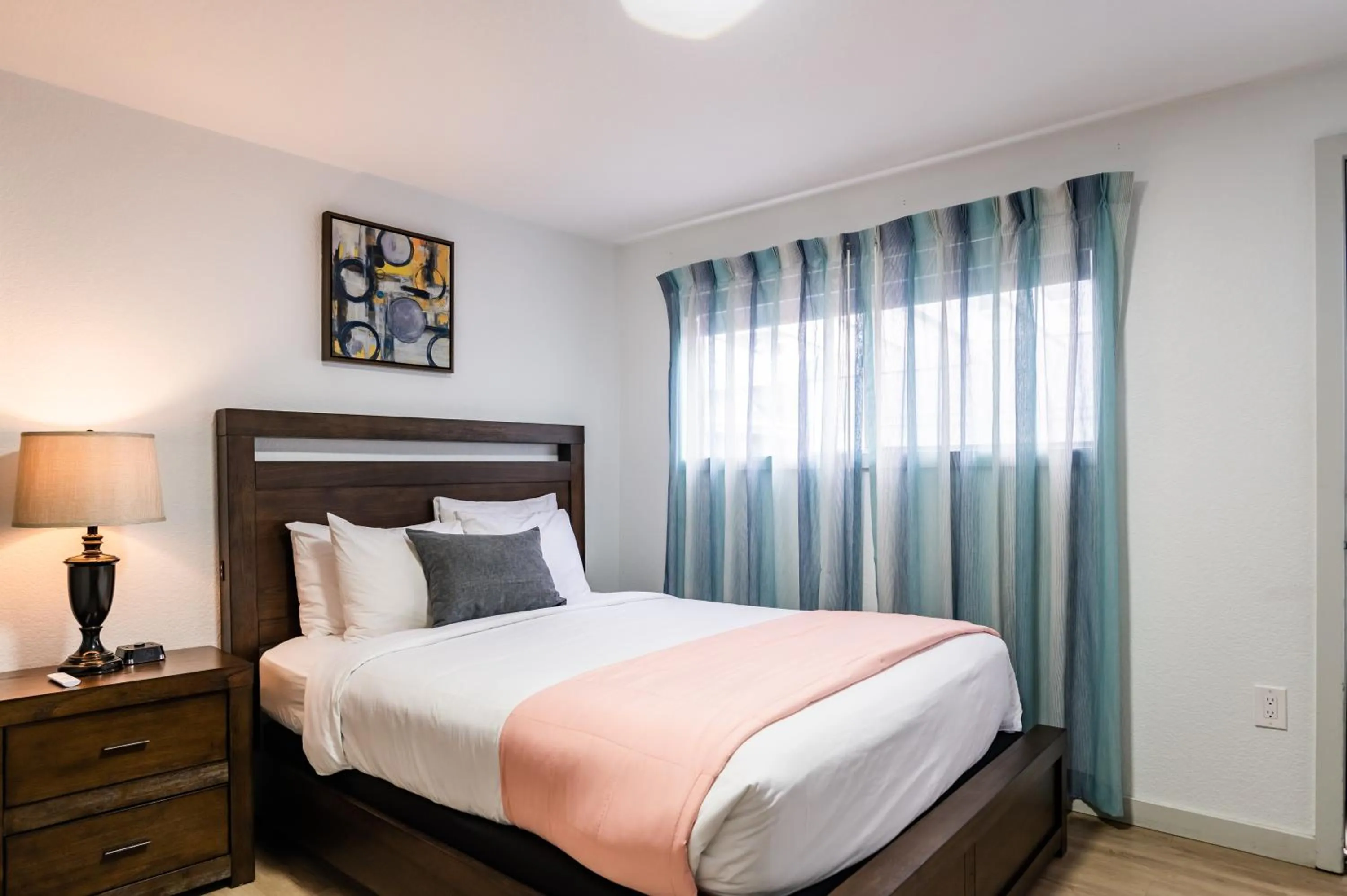 Bed in Inn at Haystack Rock