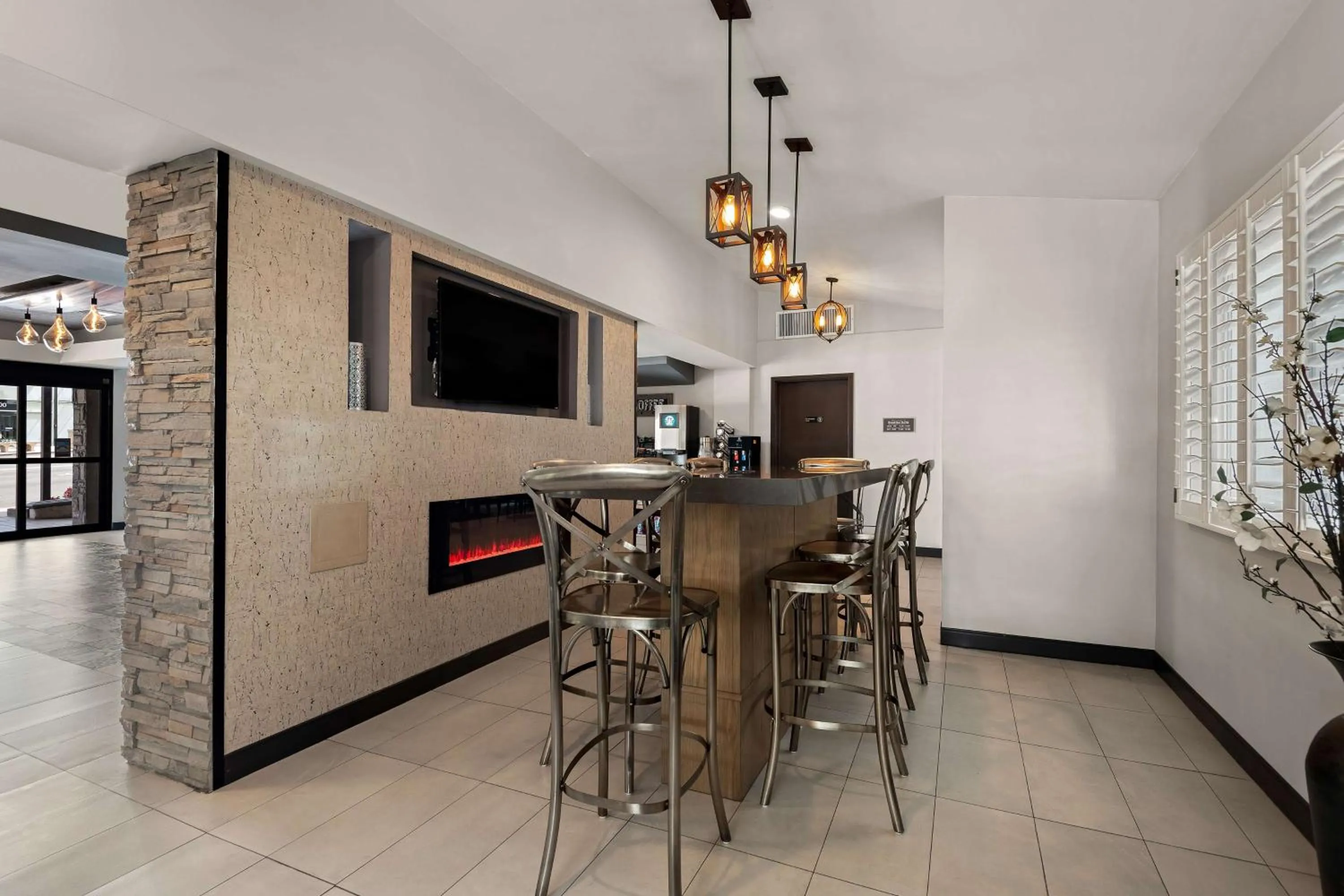 Lobby or reception in City Express by Marriott Manhattan Beach