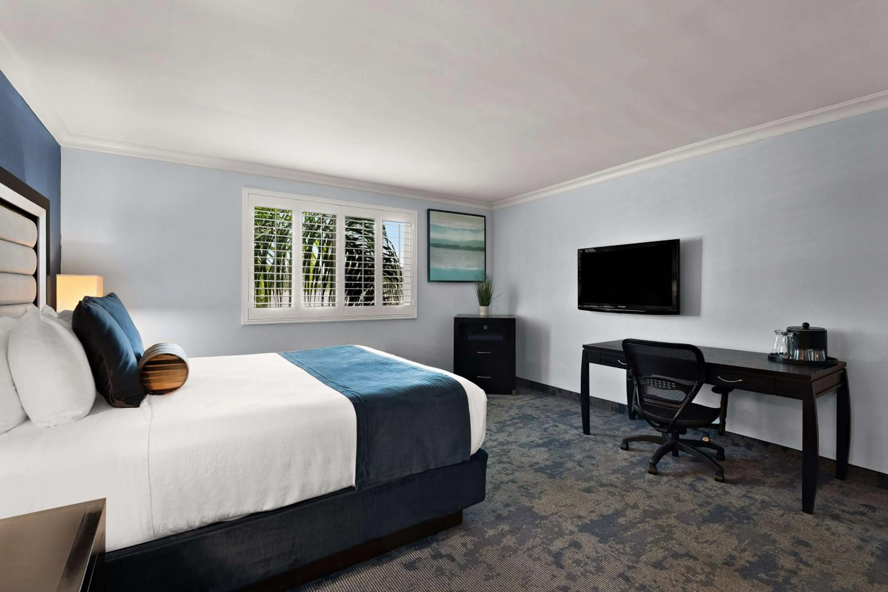 Bedroom, Bed in City Express by Marriott Manhattan Beach