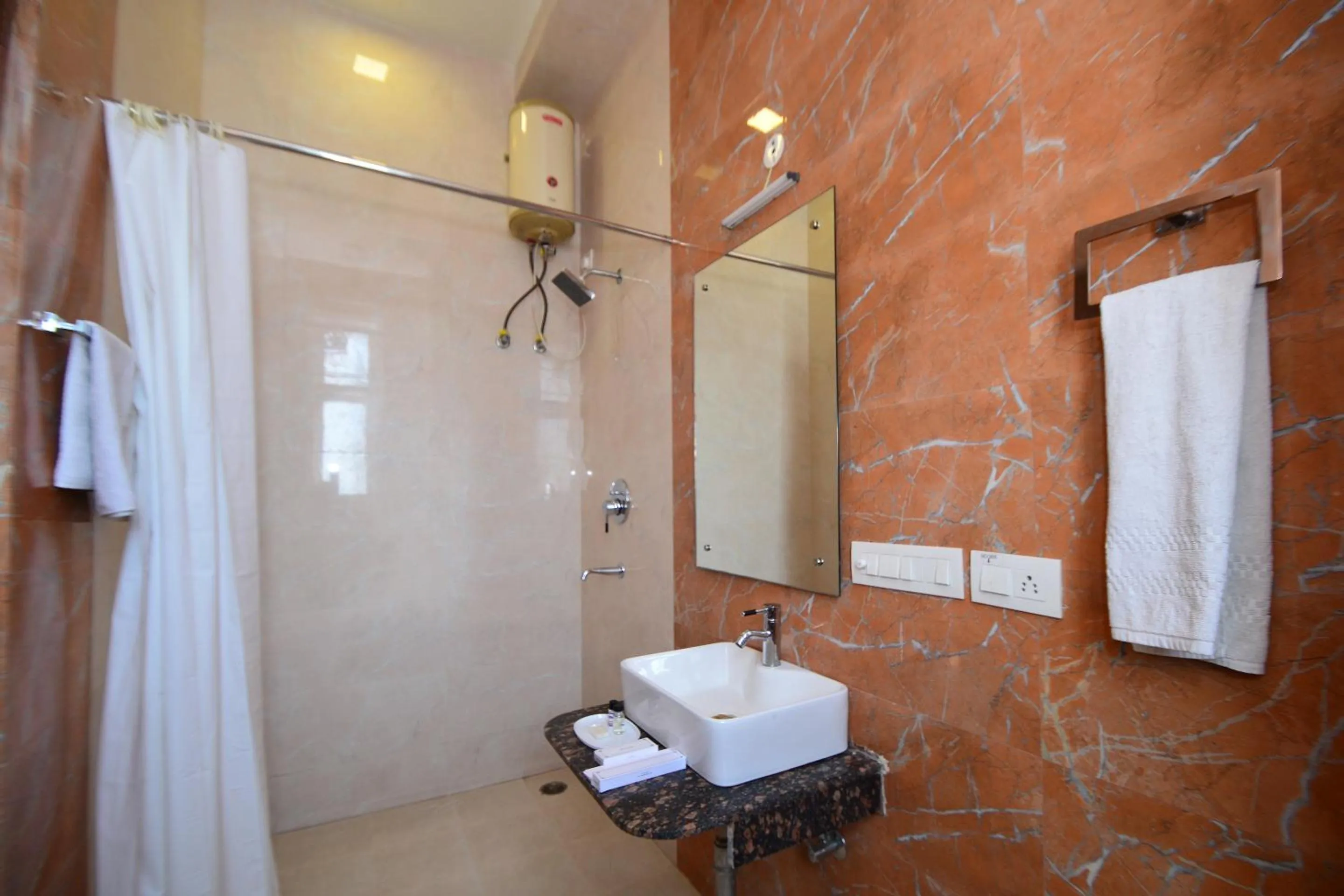 Bathroom in Hotel Sapphire World