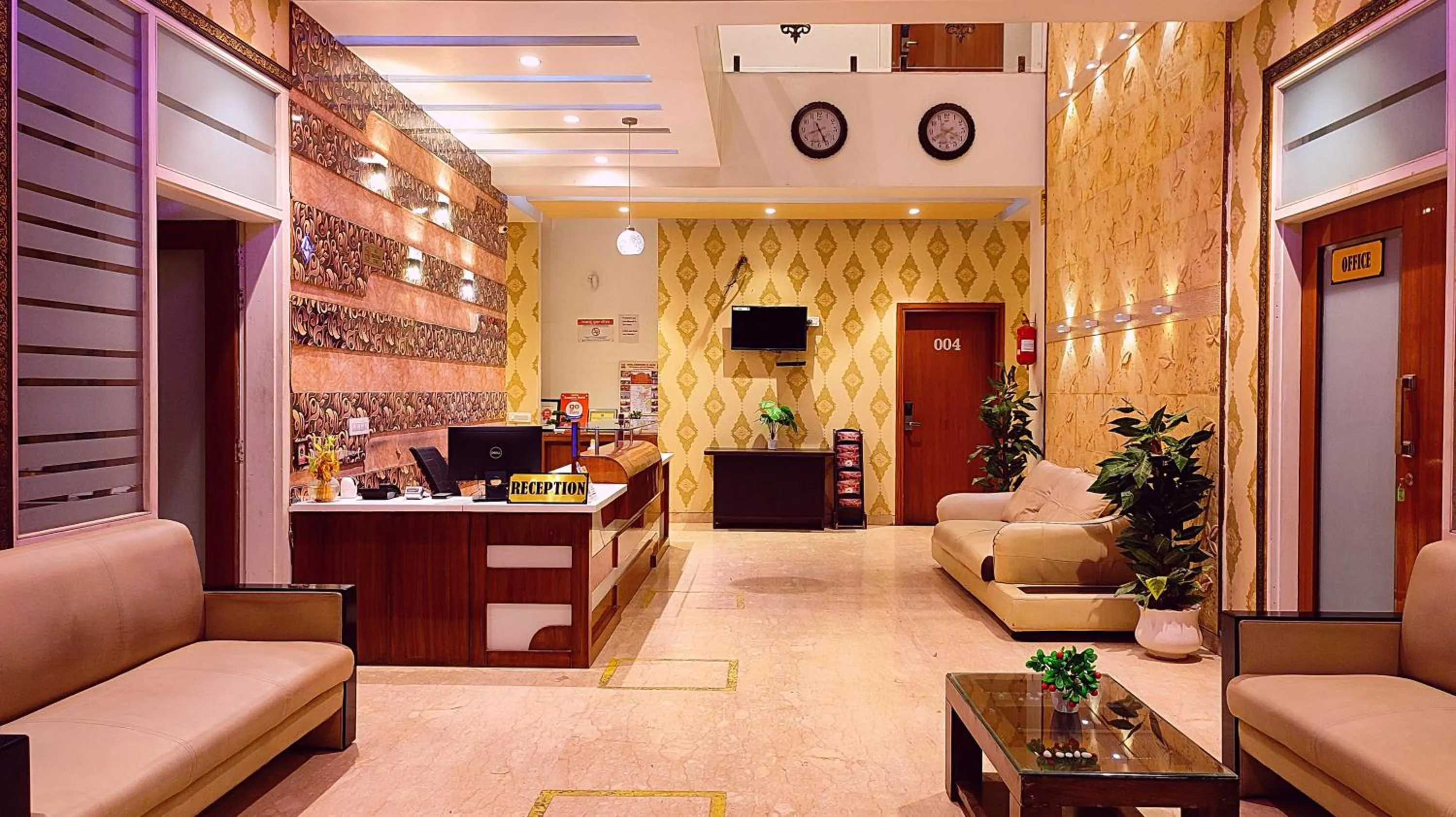 Hotel Sapphire World