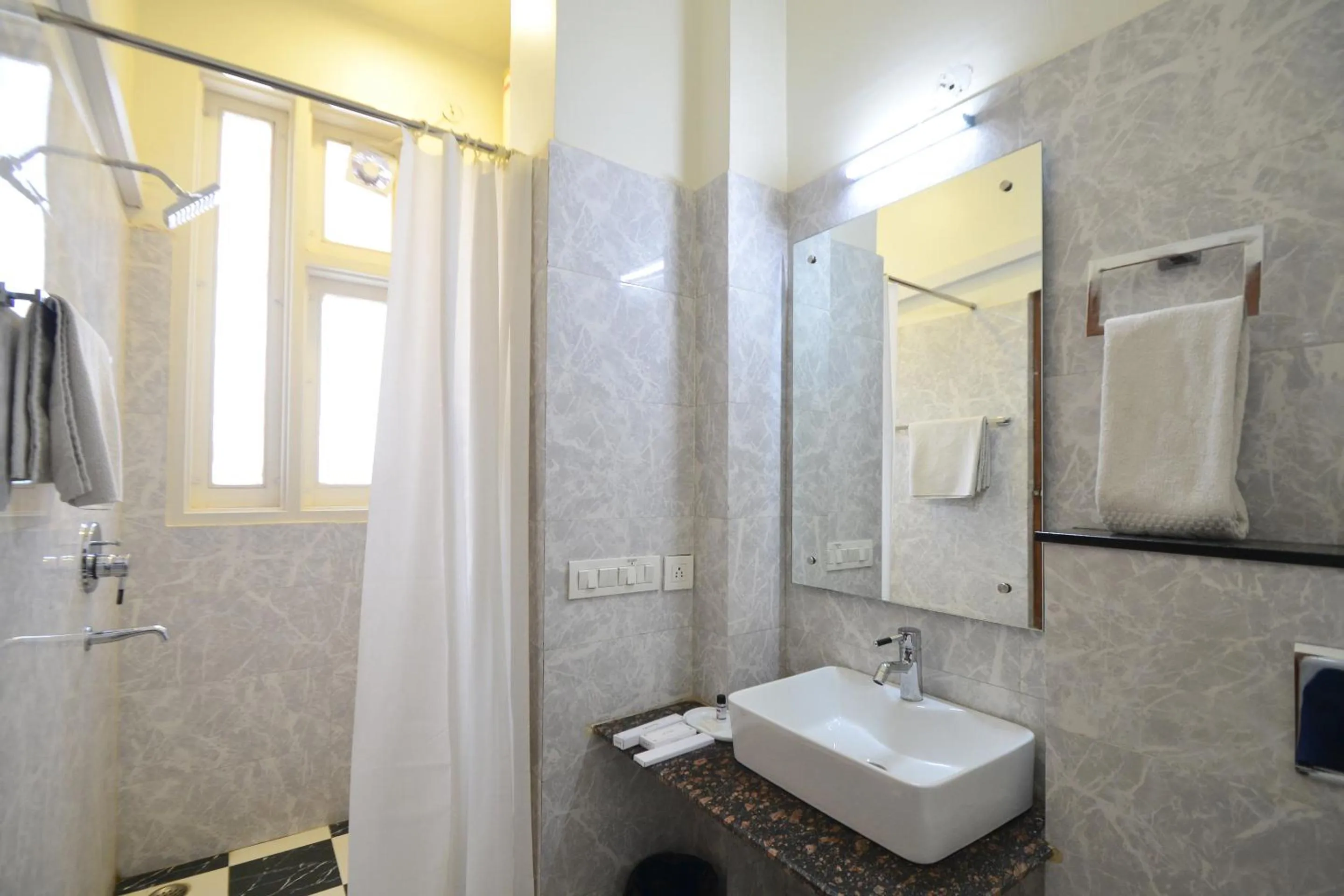 Bathroom in Hotel Sapphire World