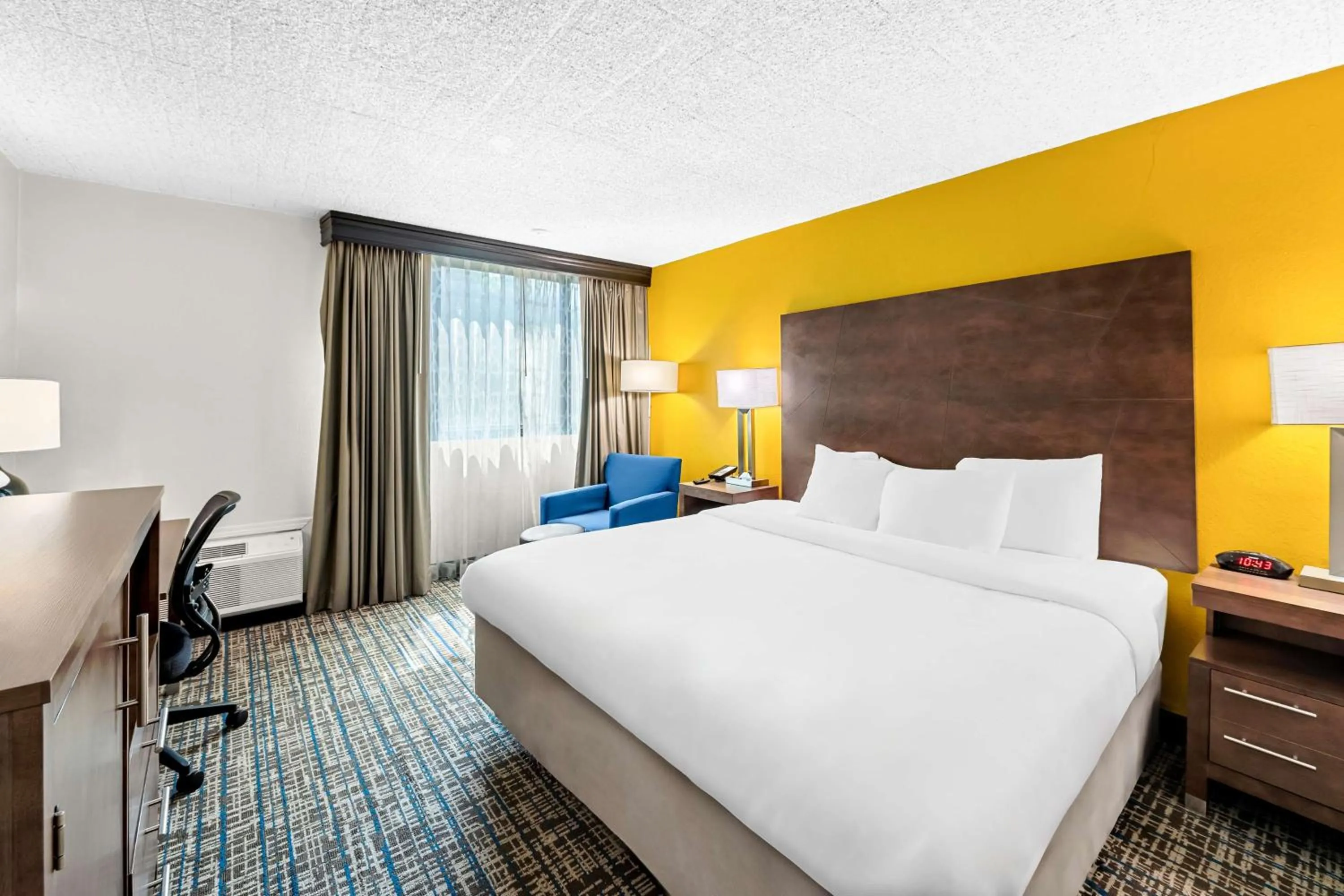 Bedroom, Bed in Best Western Inn at Ramsey