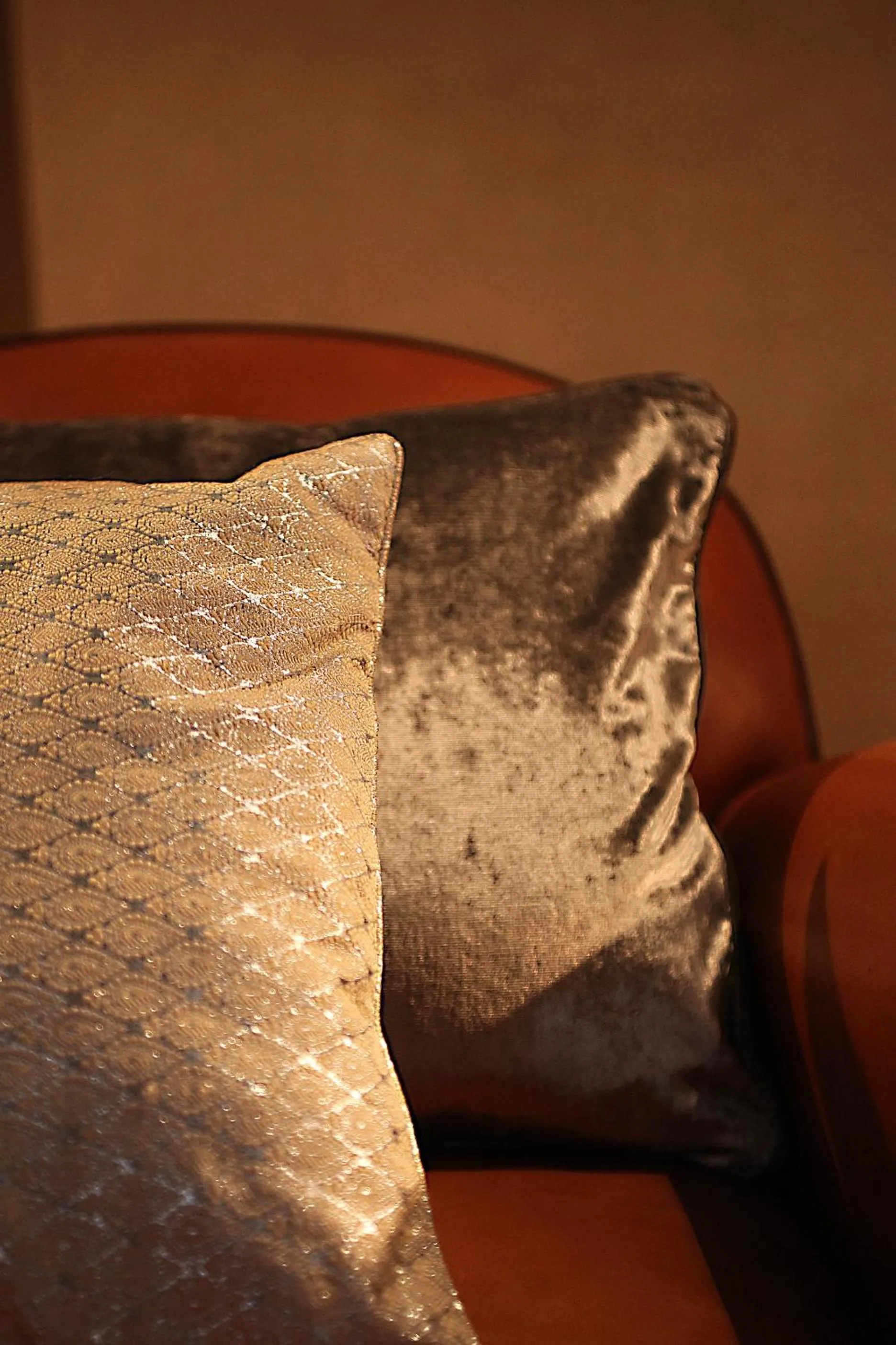 Decorative detail, Bed in L'Alcazar