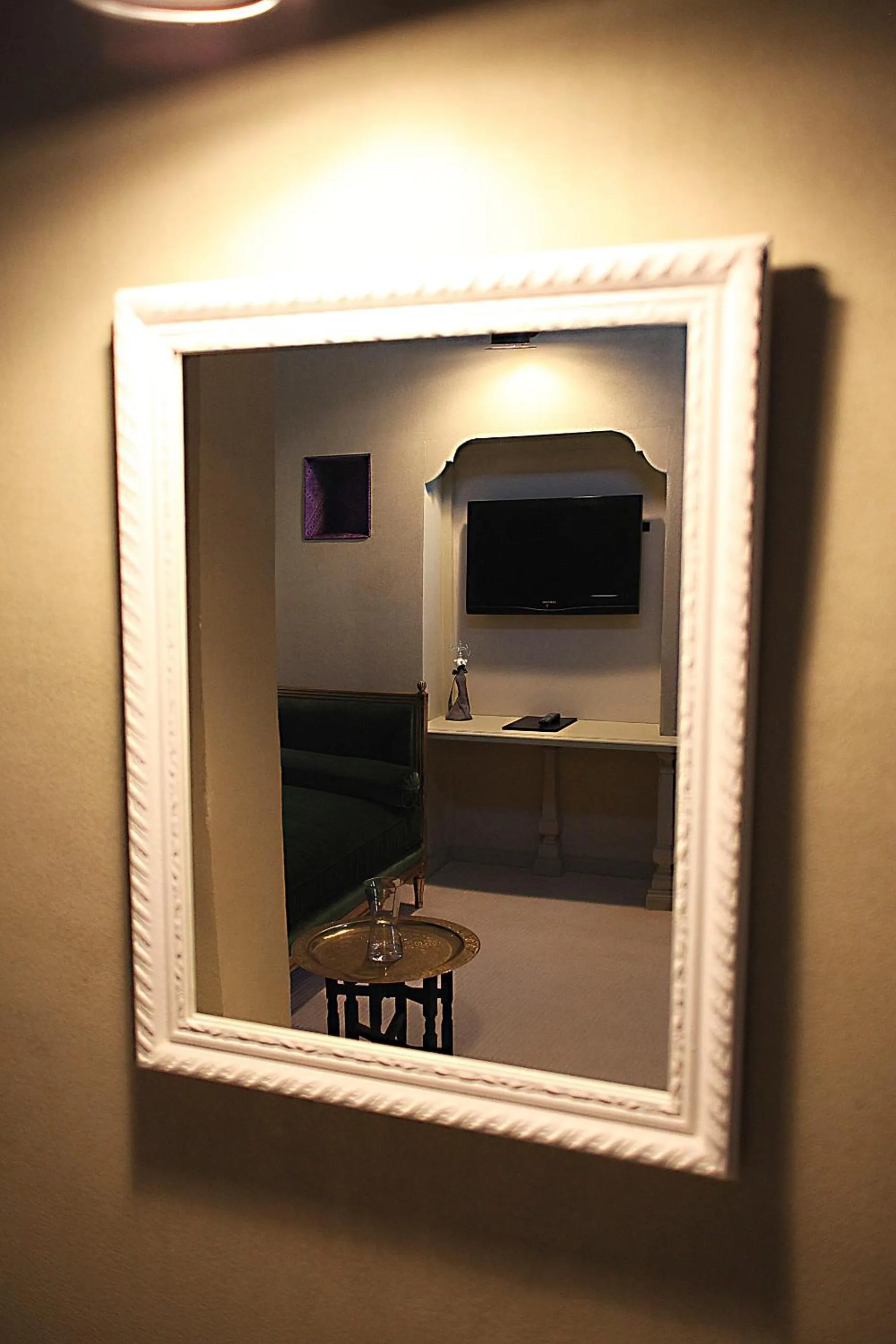 Decorative detail in L'Alcazar