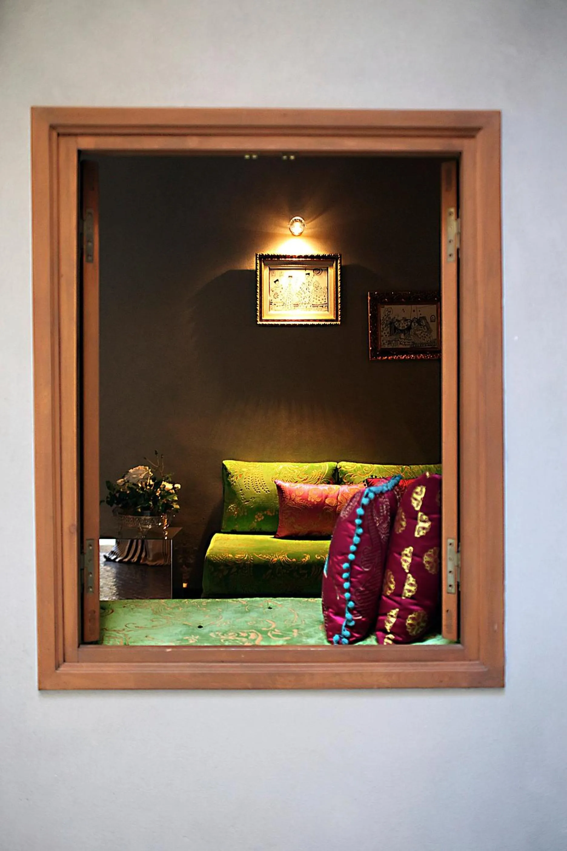 Decorative detail in L'Alcazar